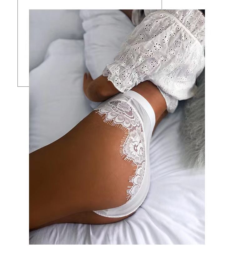 The Mystery of the Magic Box: European and American INS sexy peachy buttocks, high waist, fan-shaped eyelashes, lace trim, half T pants, thongs pic 1