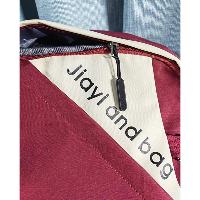 New Fashion Korean Version Large Capacity Junior High School Students Backpack Lightweight Simple Travel Bag Canvas Backpack Application Scenario
