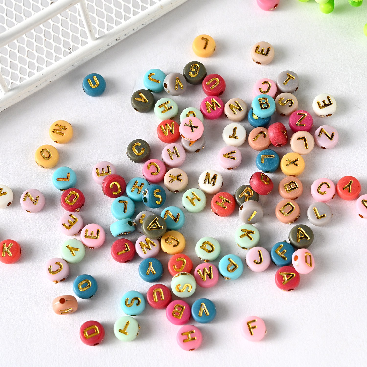 4*7 Round Letter Beads Diy Jewelry Accessories Handmade Beaded Material Acrylic Beads Wholesale Application Scenario