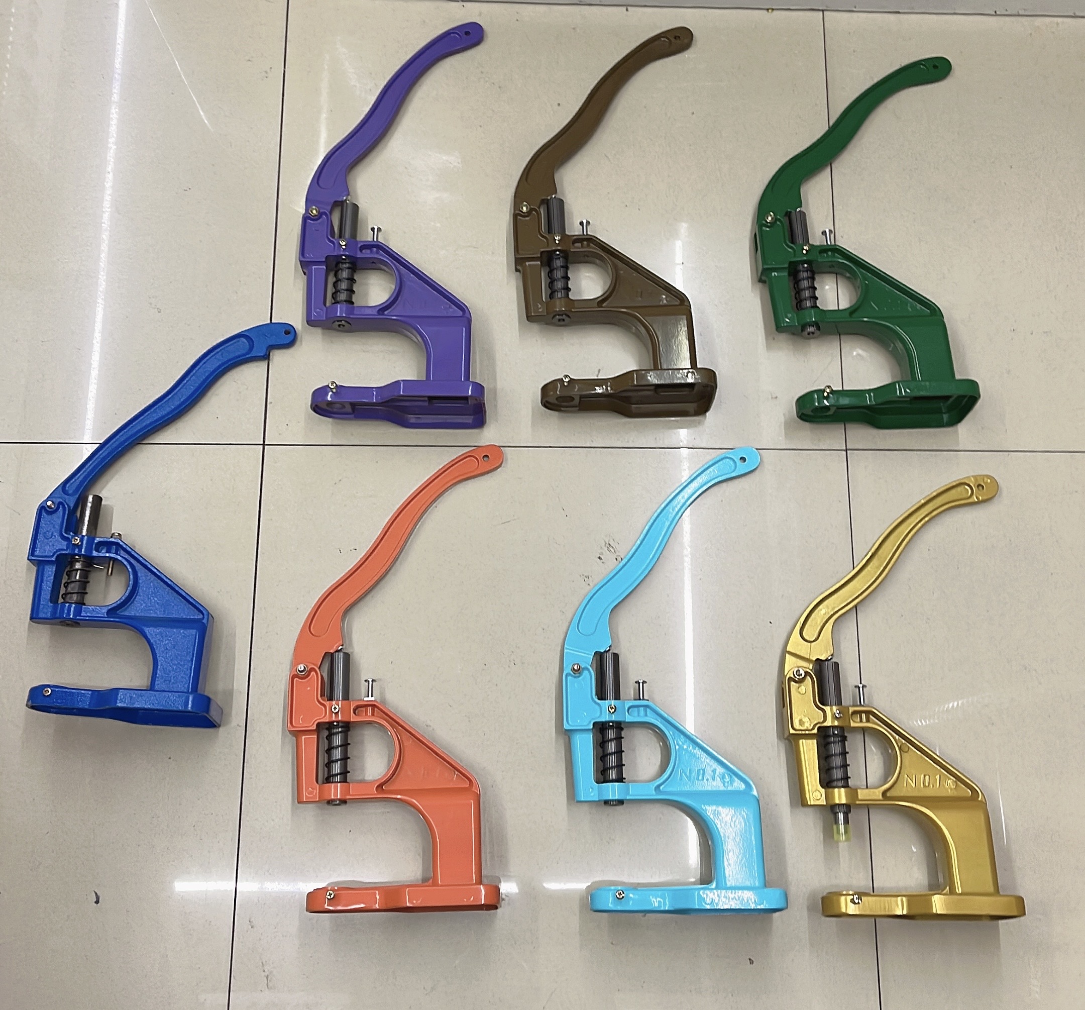 Factory Direct Supply Aluminum Hand Press Bag Buckle Four Button Rivet Pearl Button Air Eye Installation Manual Installation Tools