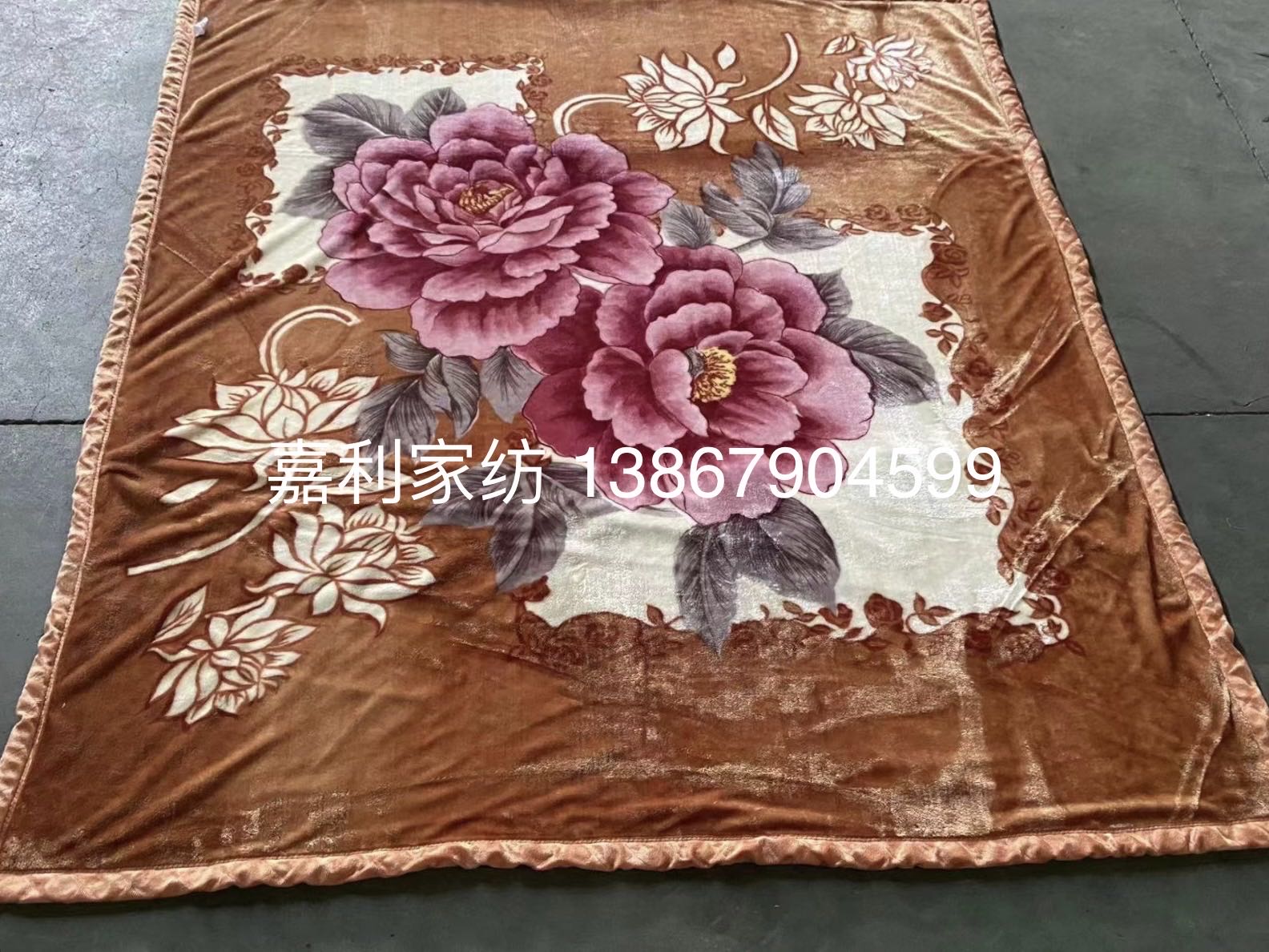 New Double Thick Raschel Blanket Winter Super Soft Double Wedding Blanket Blanket Blanket Cloud Blanket Manufacturers Wholesale