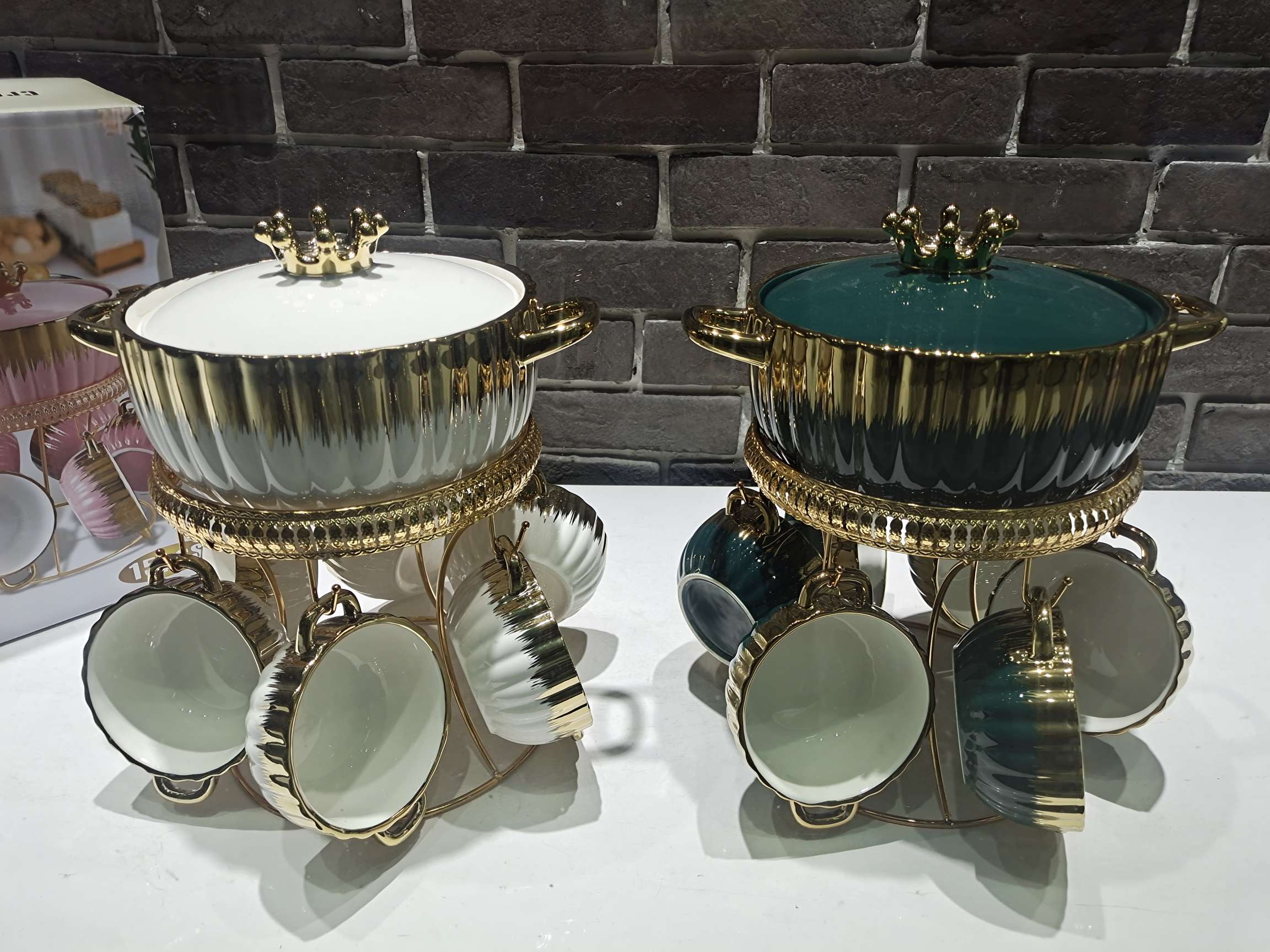 Jingdezhen Ceramic Soup Pot Gold Plated Soup Pot Soup Bowl With Rack Soup Pot Set Application Scenario