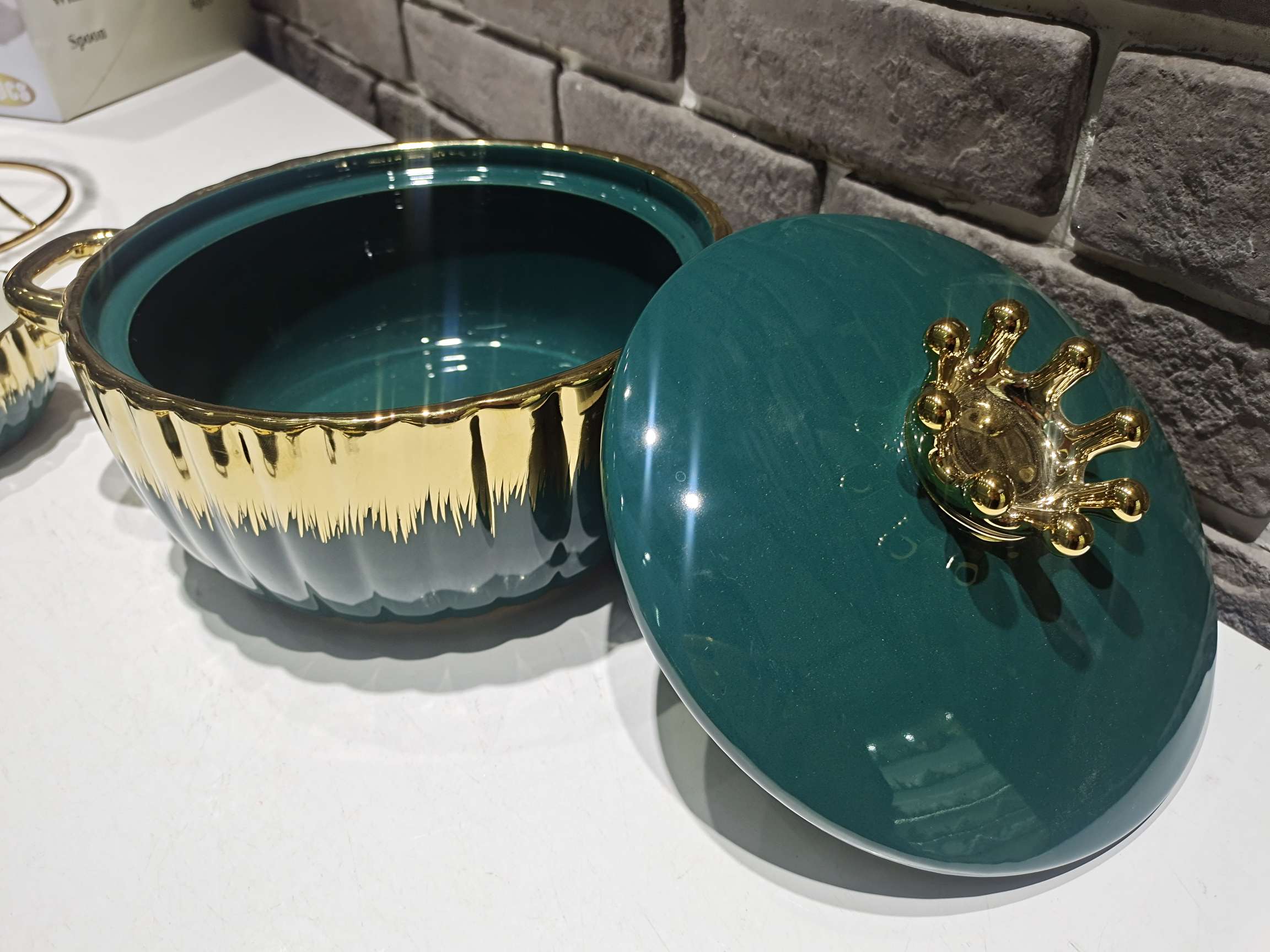 Jingdezhen Ceramic Soup Pot Gold Plated Soup Pot Soup Bowl With Rack Soup Pot Set undefined