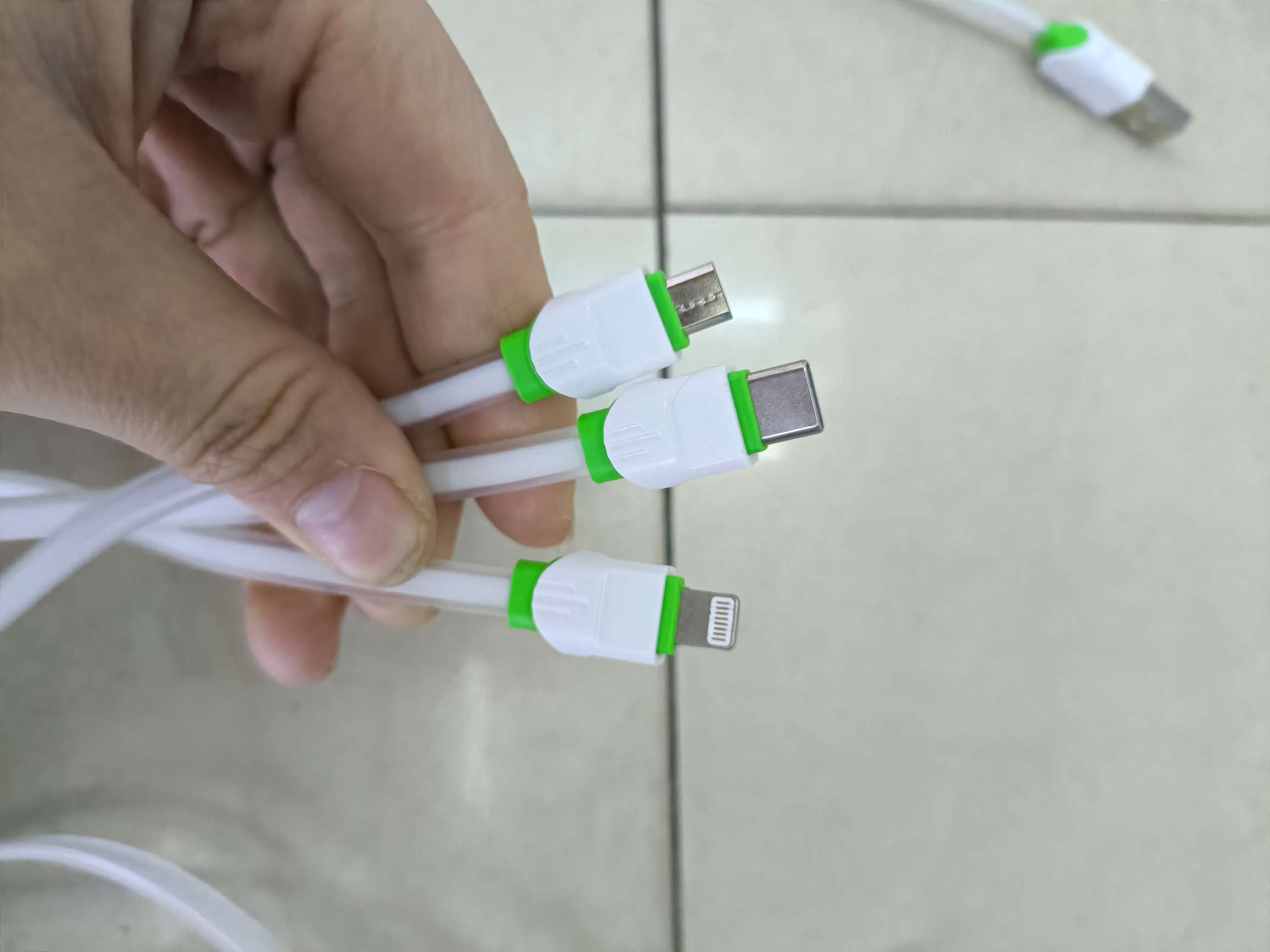 Jelly color data cable mobile phone data cable 140 copper spot wholesale Item Picture