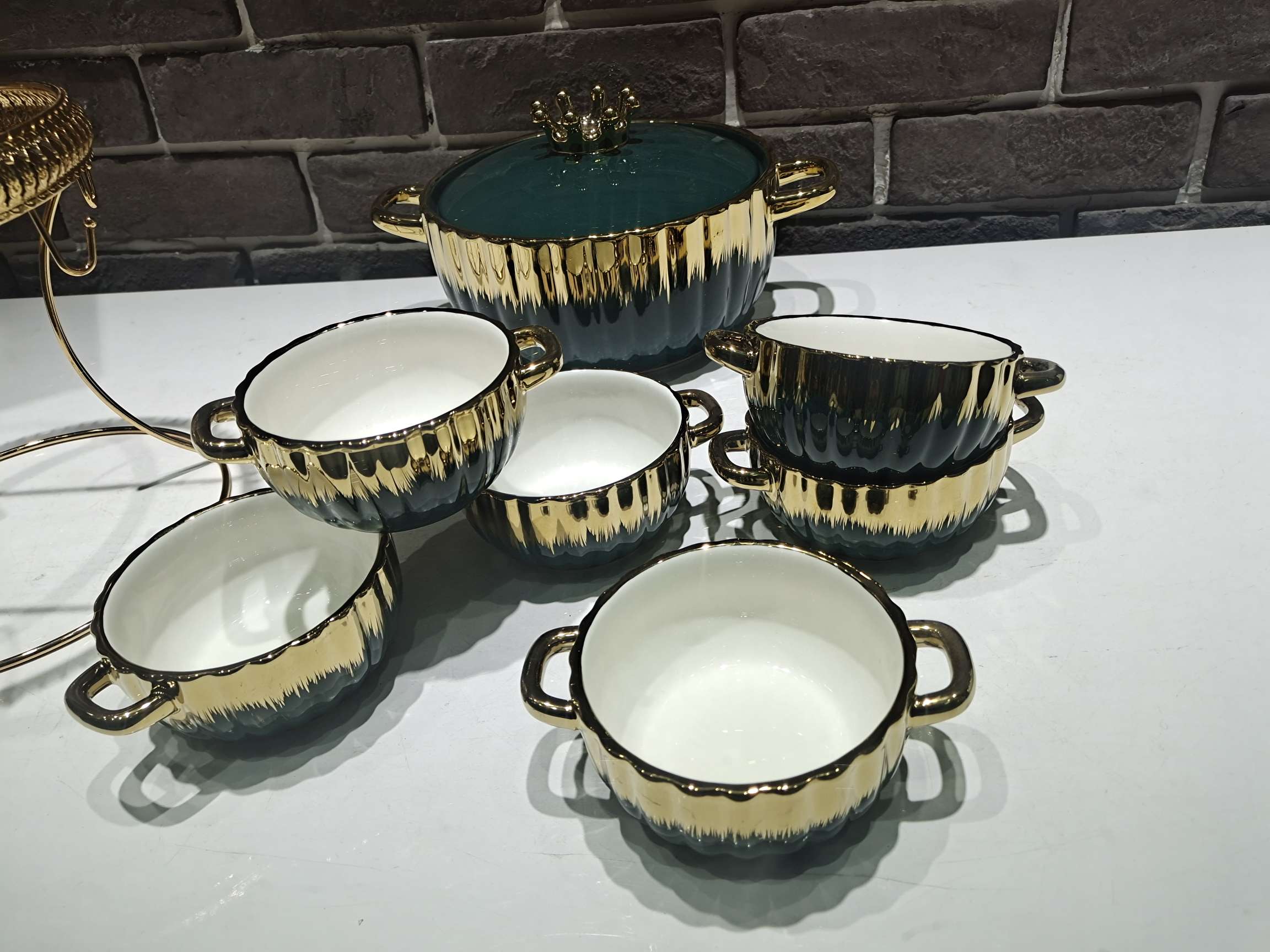 Jingdezhen Ceramic Soup Pot Gold Plated Soup Pot Soup Bowl With Rack Soup Pot Set undefined