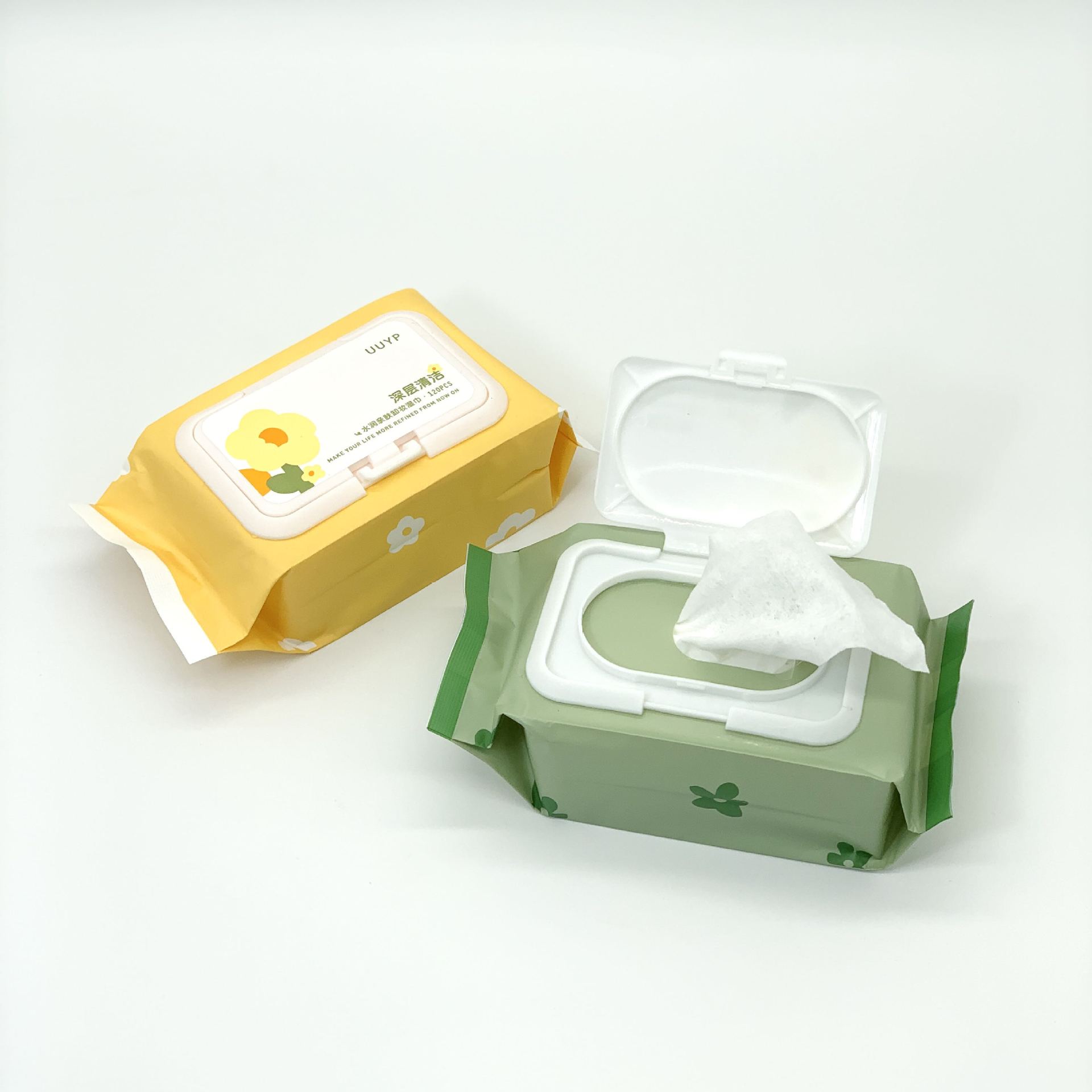 Makeup Remover in bag Hydrating clean makeup remover wipes 120 pieces.