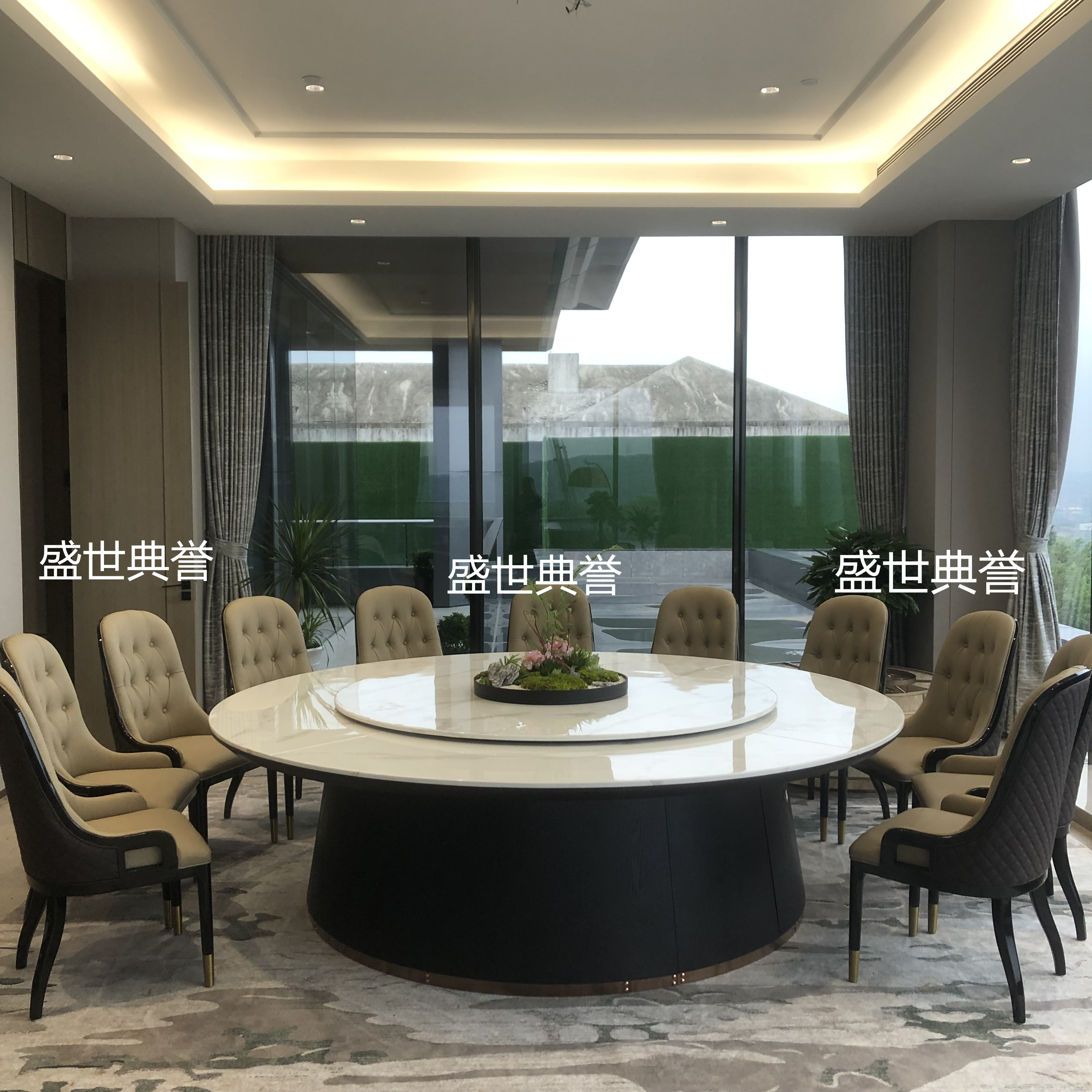 Solid wood furniture for five-star hotels in Hangzhou, seafood style, marble electric dining table, high-end club, light luxury large round table Specification image