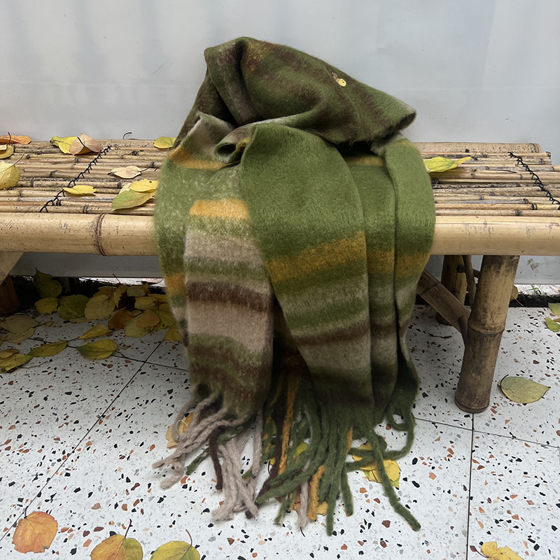 Factory Custom Korean Version Of The New Autumn And Winter Fringe Thick Warm Color Contrast Plaid Imitation Cashmere Scarf details Picture
