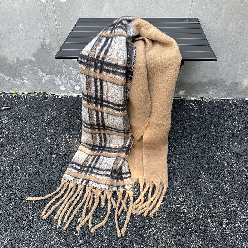 Factory Custom Autumn And Winter New Warm Korean Version Of Advanced Sense All Over The Shawl Explosion Fringe Patchwork Plaid Scarf Item Picture