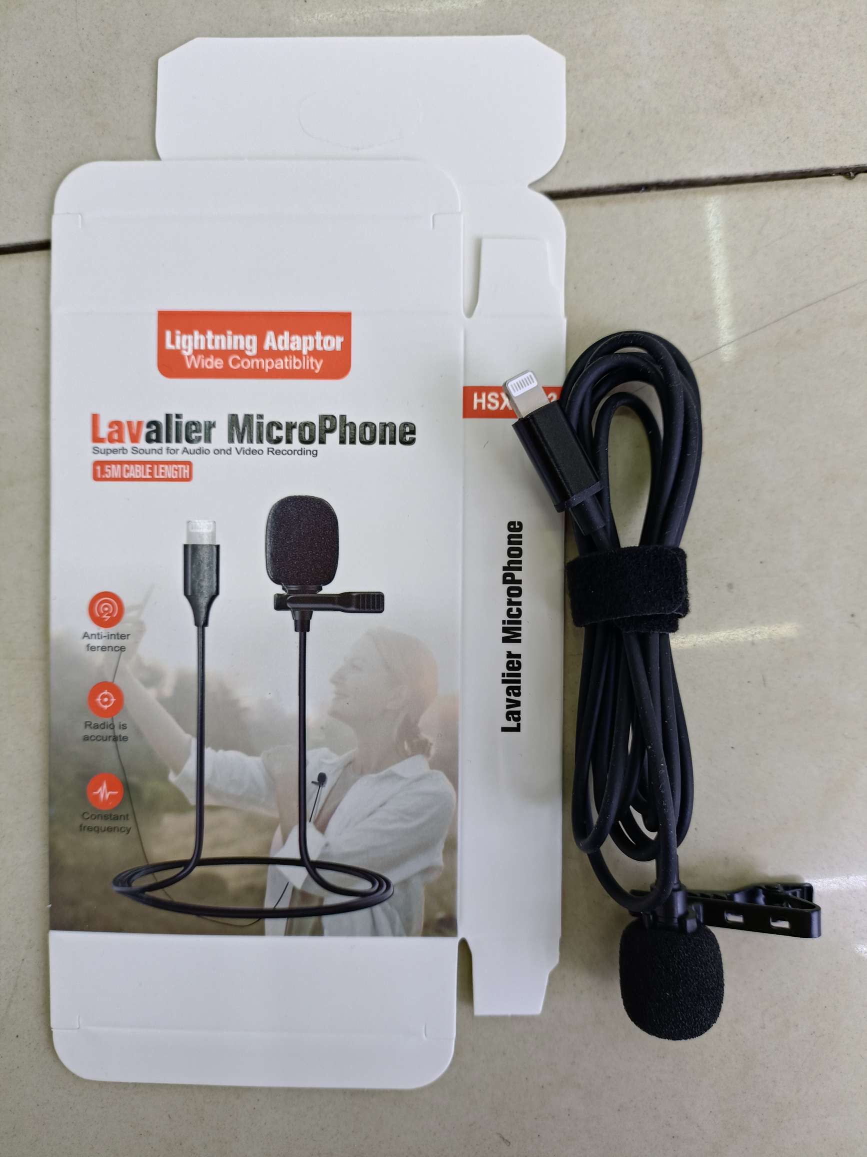Wired collar microphone multiple interfaces
3.5 voice port /Type-C voice port /i5 Apple voice port /3.5 voice port in one details Picture