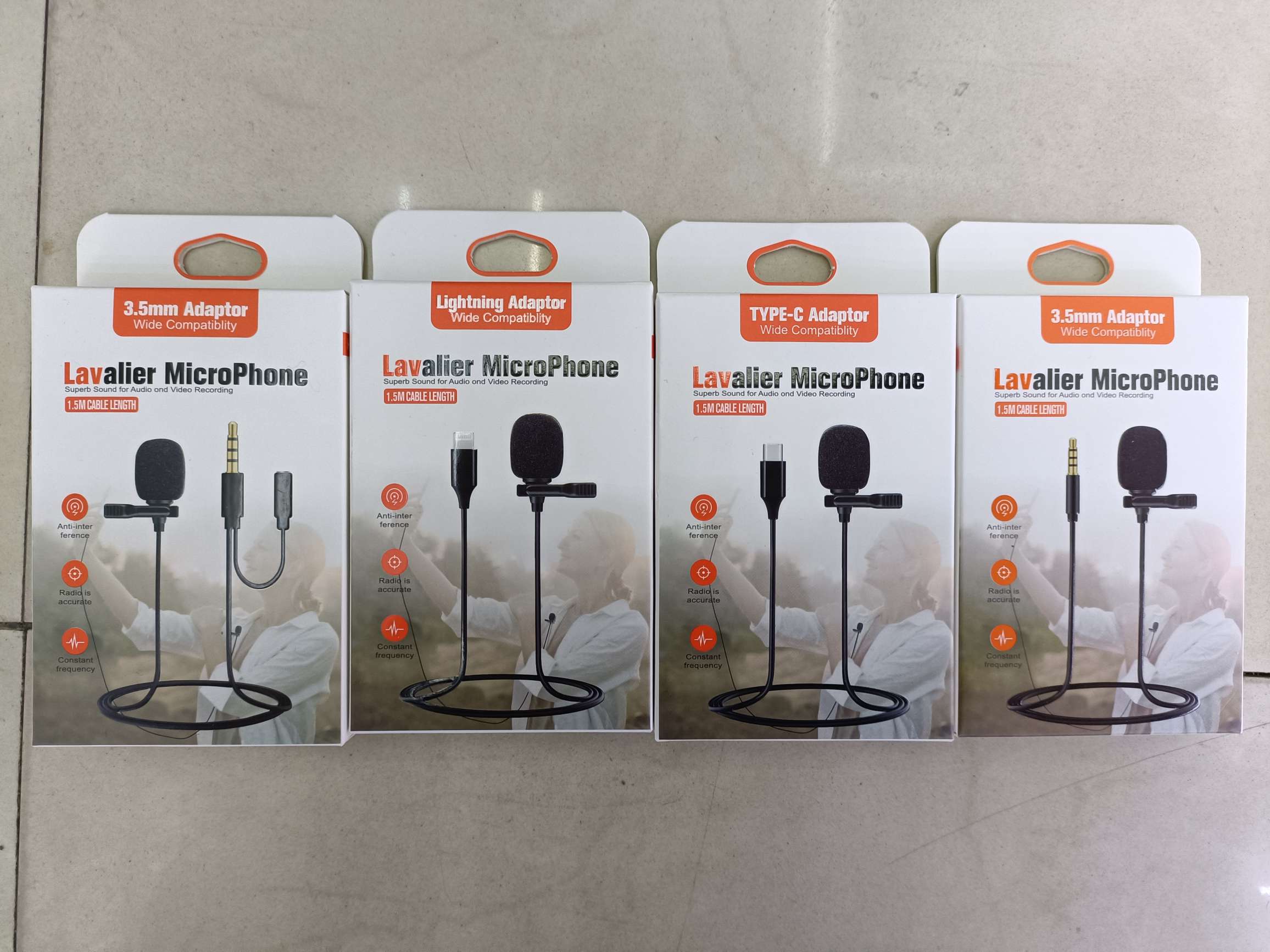 Wired collar microphone multiple interfaces
3.5 voice port /Type-C voice port /i5 Apple voice port /3.5 voice port in one full figure
