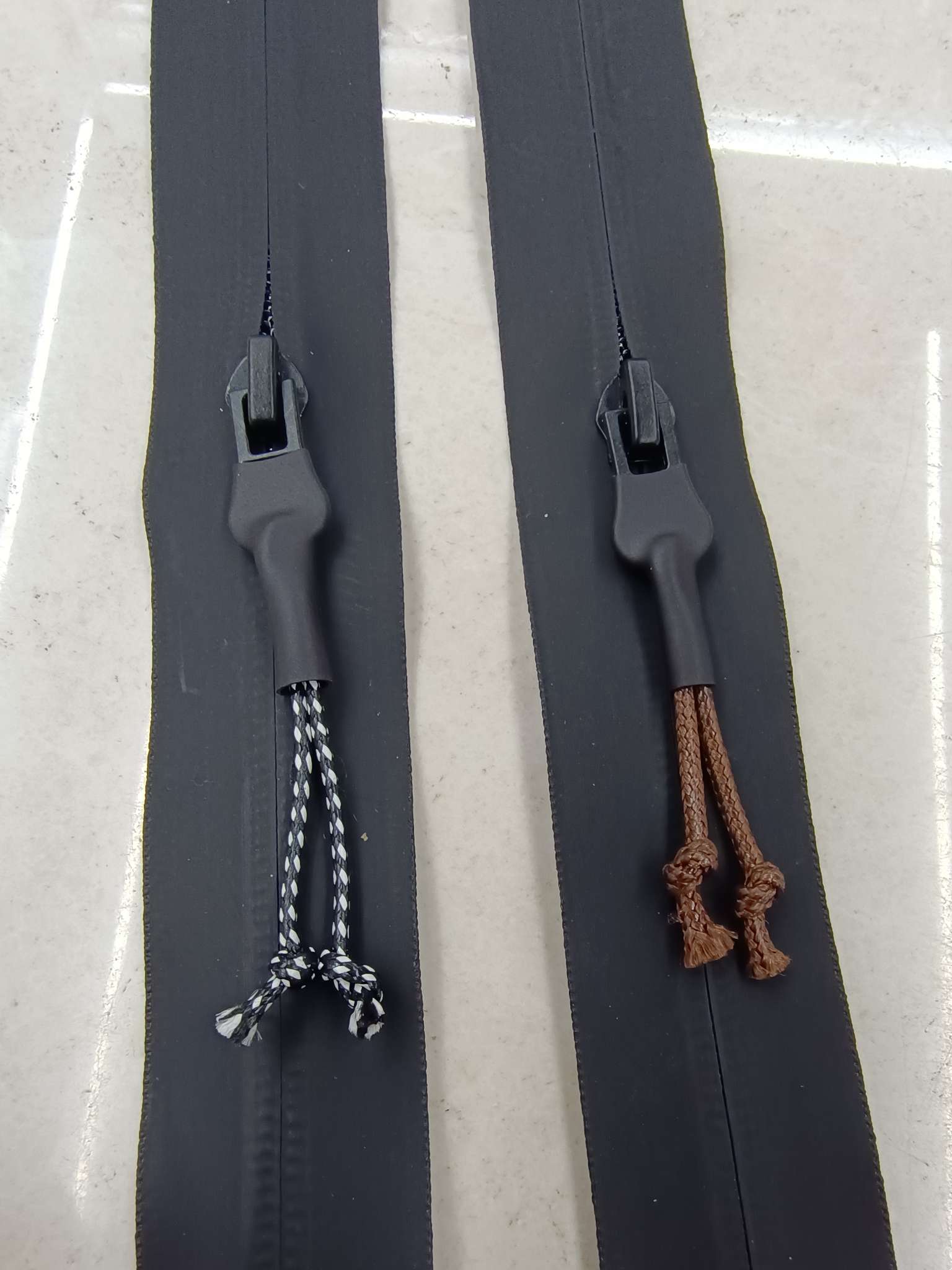 7# nylon waterproof zipper thumbnail