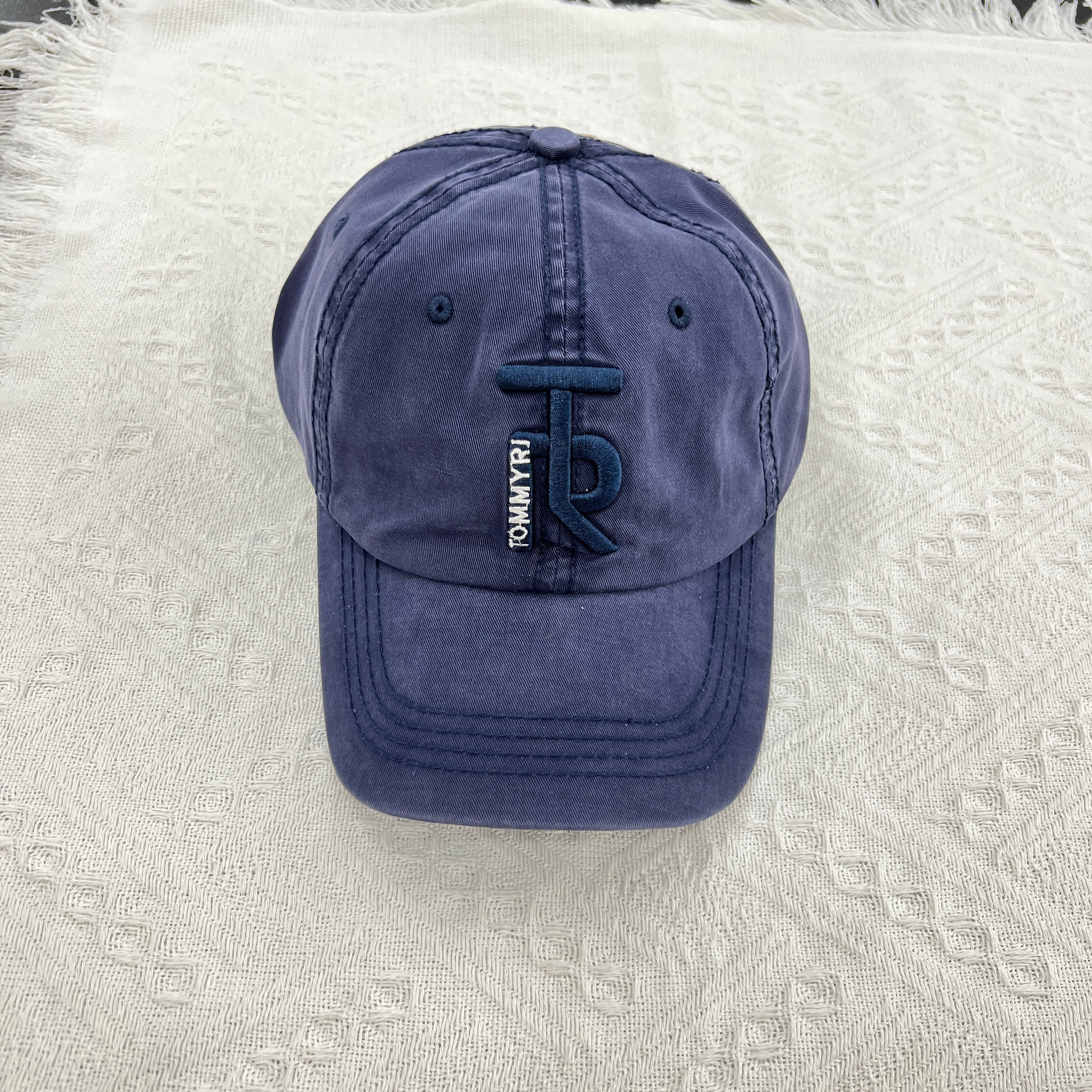 Meichen Hat Industry customizes washed cotton festival hats, men's headscarves, baseball caps, and versatile washed baseball ponytails for Christmas parties details Picture
