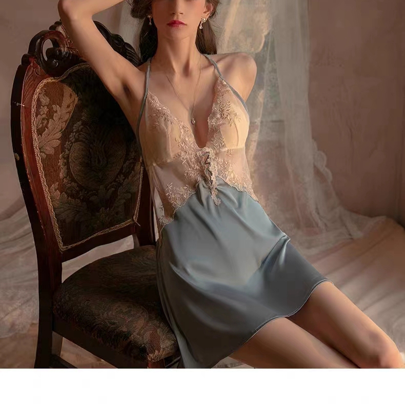 梦幻红粉睡衣性感真丝蕾丝透视吊带睡裙纯欲露背胸垫短裙详情7