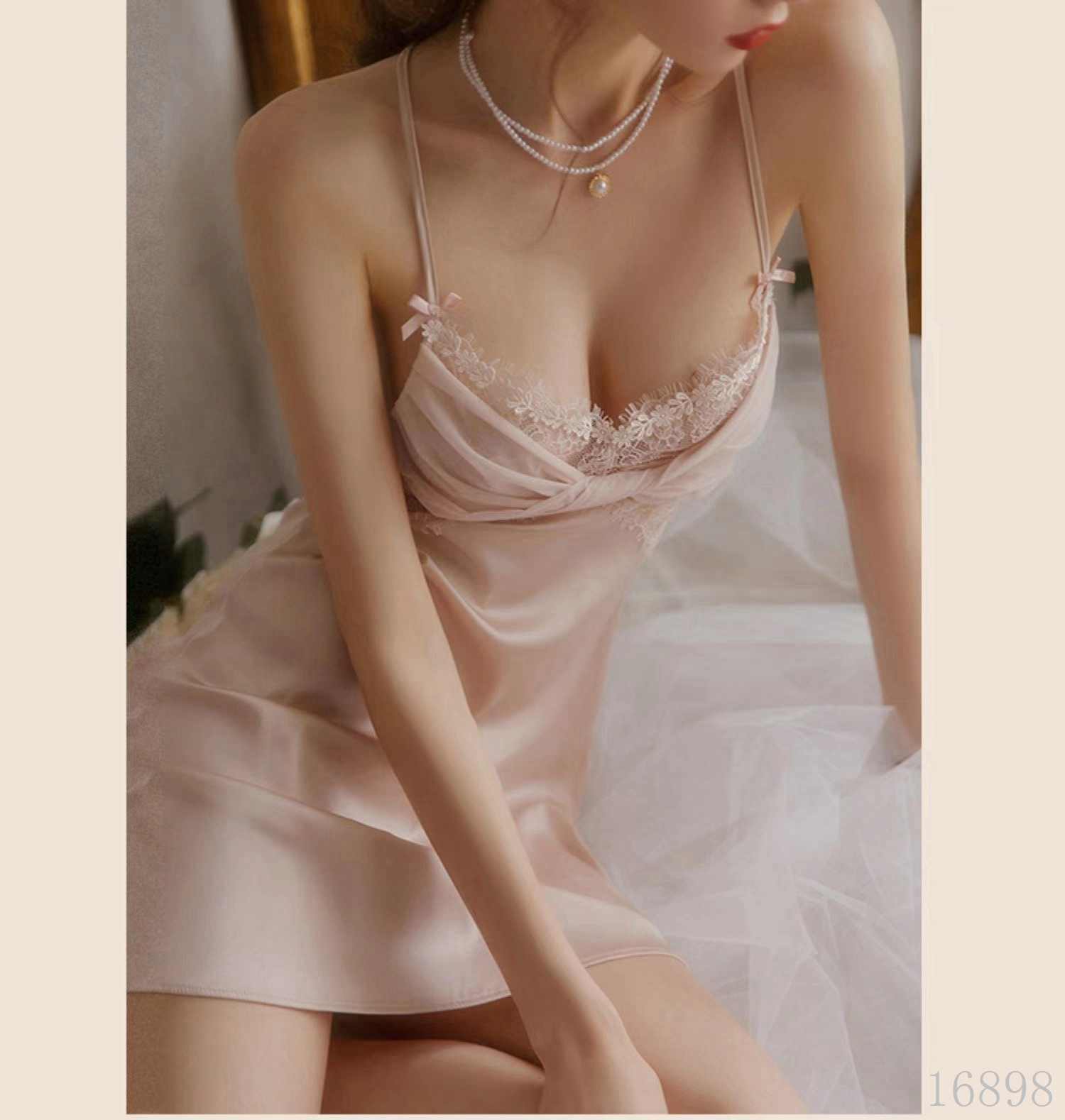 梦幻红粉性感睡衣冰丝薄款吊带睡裙纯欲蕾丝镂空诱惑短睡裙详情2