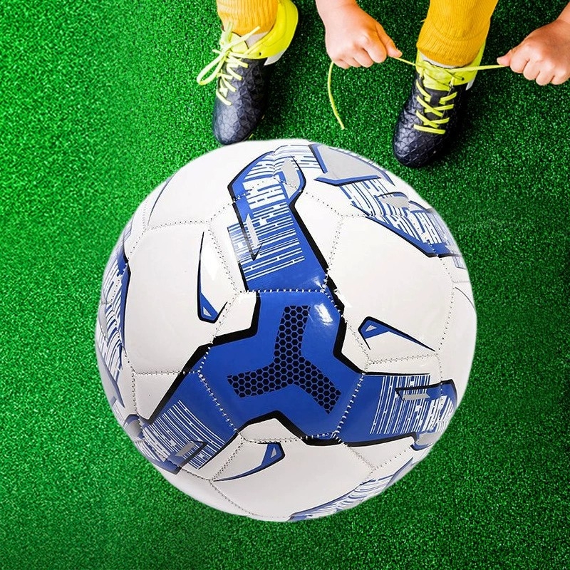 欧冠足球5号成人比赛训练足球4号学生儿童机缝软PVC防爆耐磨足球详情图3