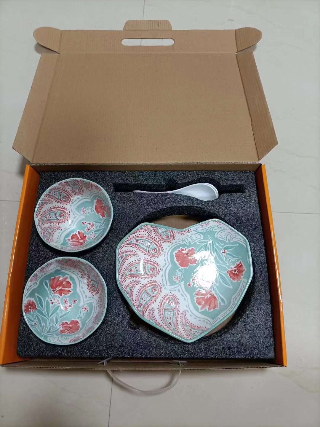 Jingdezhen Tableware Small Set Bone China Tableware Gift Tableware Application Scenario