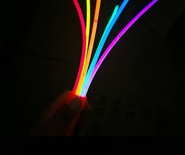 演唱会助威棒手持加油荧光棒挥舞棒液体发光棒节庆运动会助威棒详情5