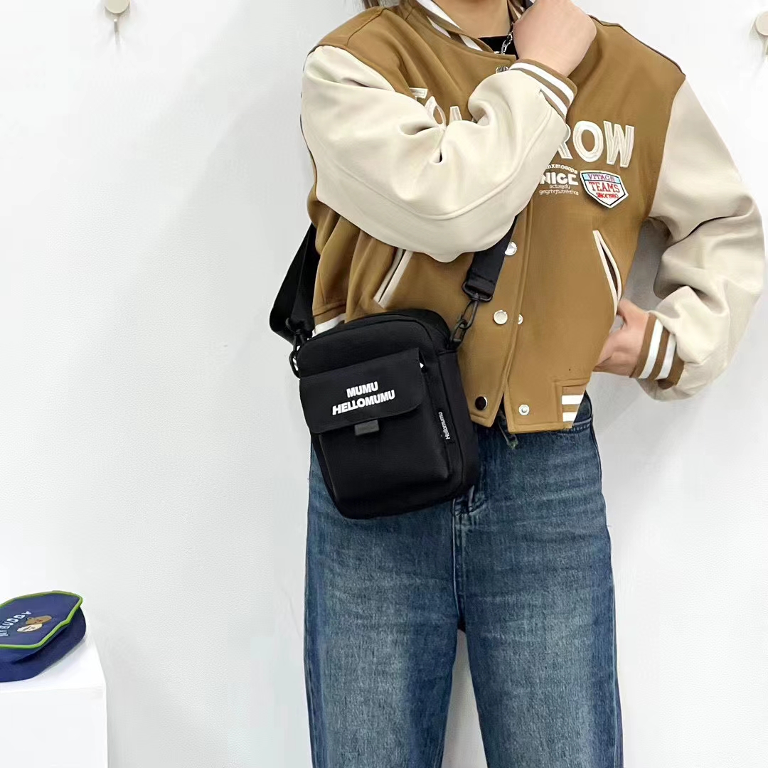 2023 spring small bag female all cute little girl single shoulder small bag female bag casual Korean version of crossbody bag manufacturers wholesale Application Scenario
