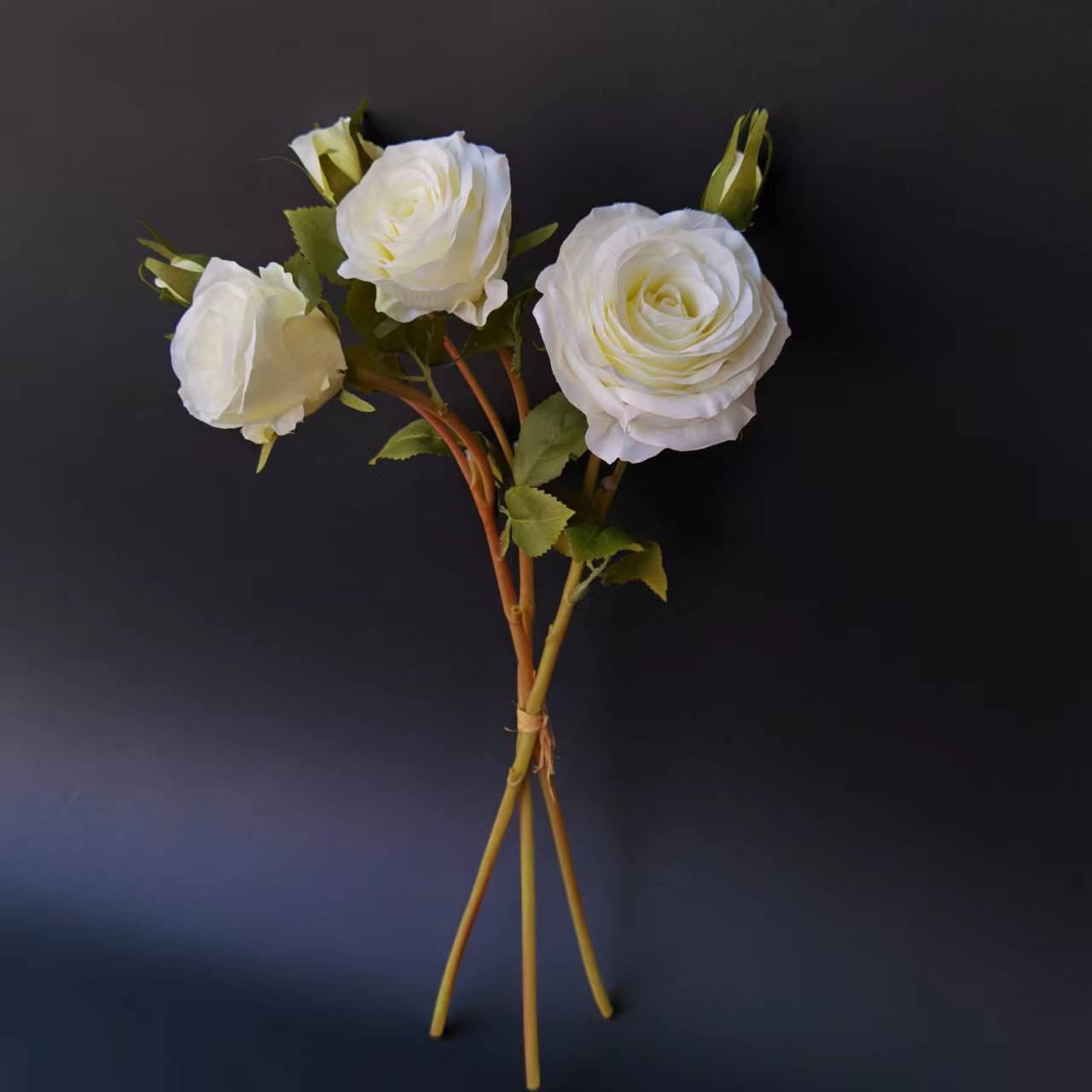 玫瑰束/假花玫瑰/假花玫瑰白底实物图