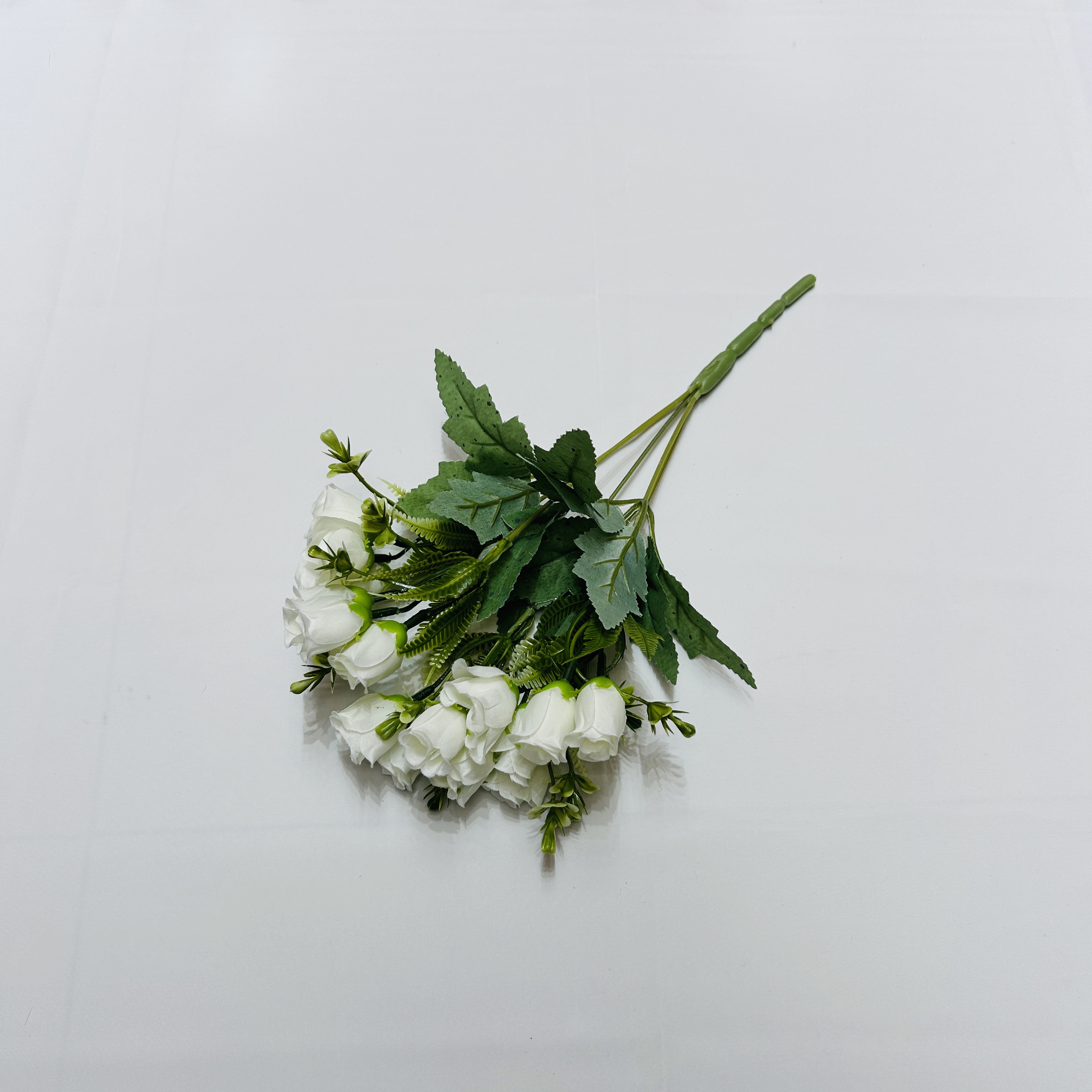 Artificial Rose Small Bouquet Plastic Flowers Bridal Bouquet Fabric Roses Wedding Decoration Props Flower Decoration Flowers 5 Forks Rouge Rose Bouquet Artificial Bouquet Hand Bouquet Small Bouquet Silk Flower Fabric Wedding Decoration Flowers Item Picture