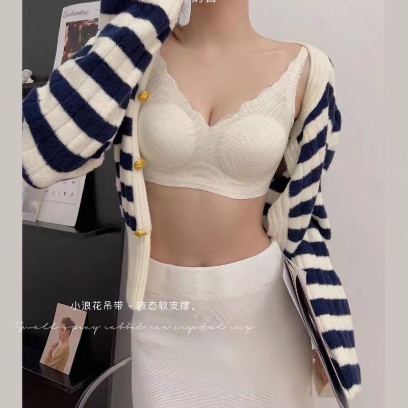 Dreamy red and pink small wave spaghetti-strap ultra-thin seamless underwear, women's lace rabbit ears, no steel rings, large chest to look small, lace-up accessory bra cover