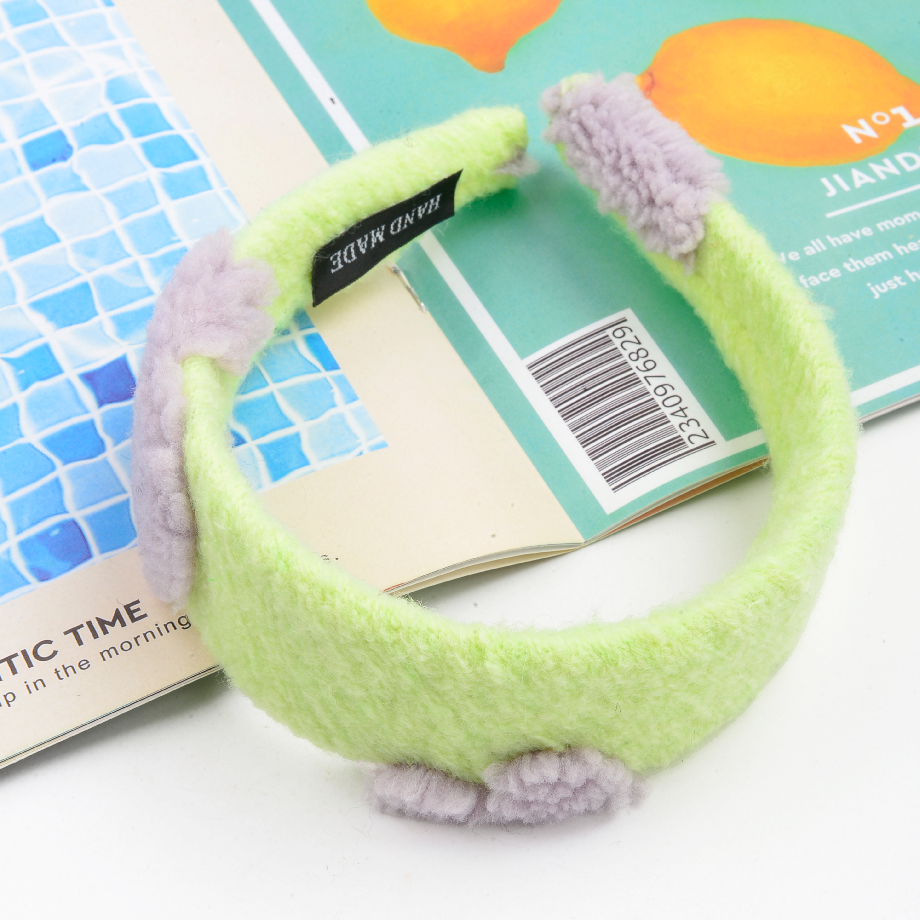 The Korean version of the colorful heart-shaped plush sheep-like hair band is sweet and cute. The wide headband is a fashionable hair accessory pic 2