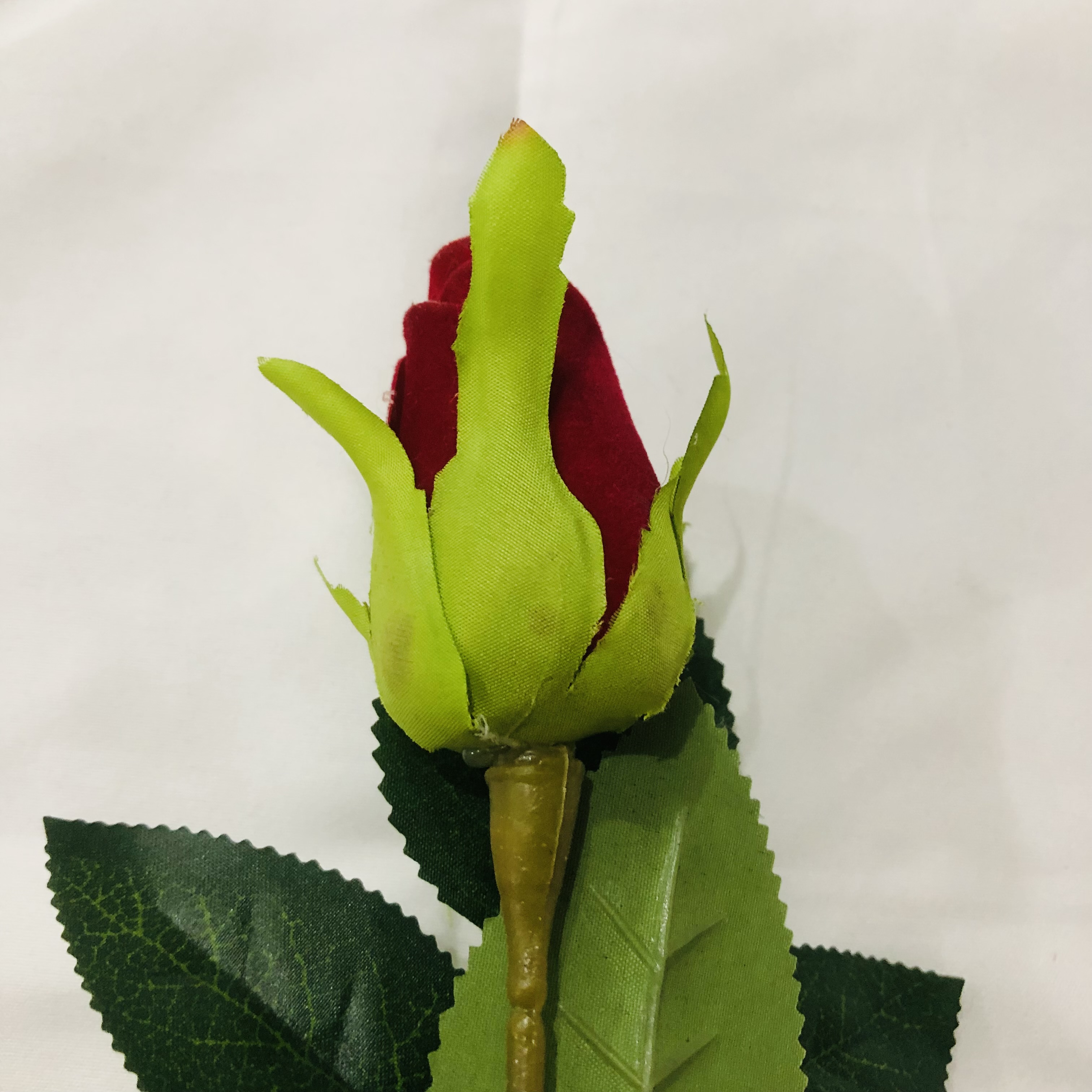 新娘订婚宴装饰仿真花束单支绒布5头钻石玫婚礼花墙背景墙月季花新中式婚庆装饰路引花红色玫瑰假花绢布高档布艺瓶花落地月季花详情4