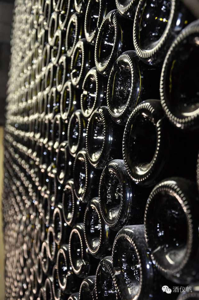 The Original Bottle Imports The First Line Of Supply, The Taste Is Lubricated, And The Aftertaste Is Rich And Fruity Application Scenario