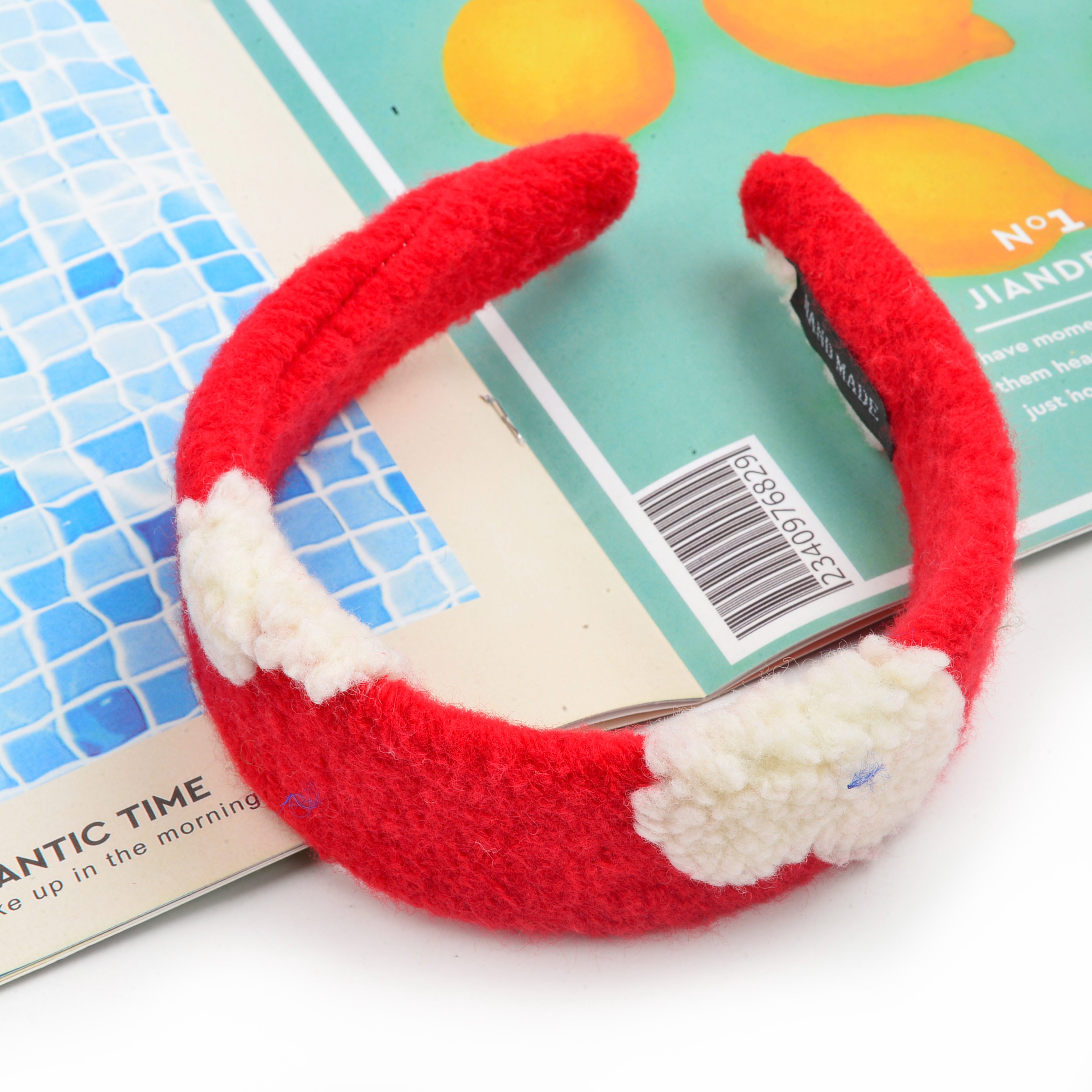 The Korean version of the colorful heart-shaped plush sheep-like hair band is sweet and cute. The wide headband is a fashionable hair accessory pic 5