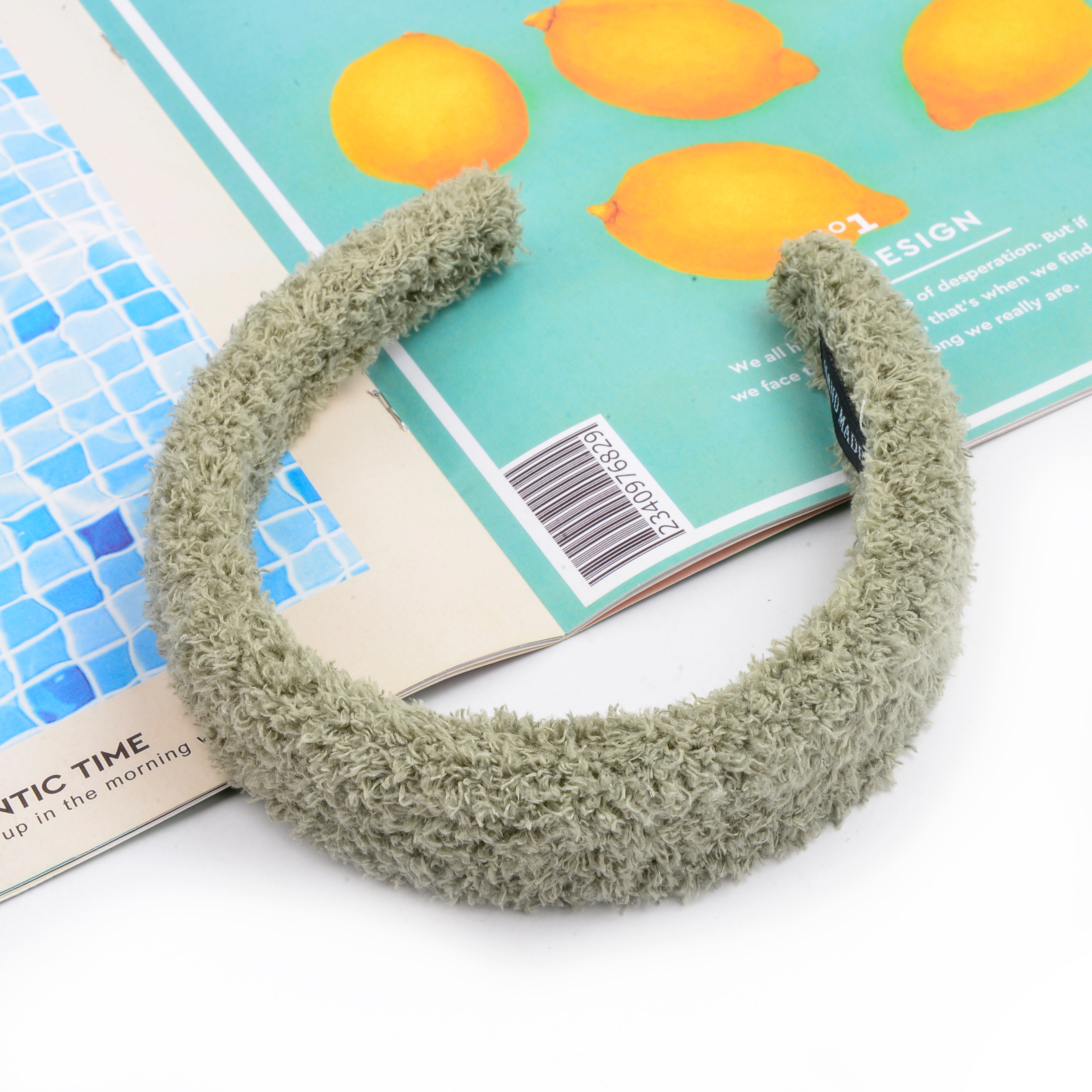 A girl's autumn and winter curly Teddy wool hair clip, BB clip, high top hair band and hair accessory pic 7