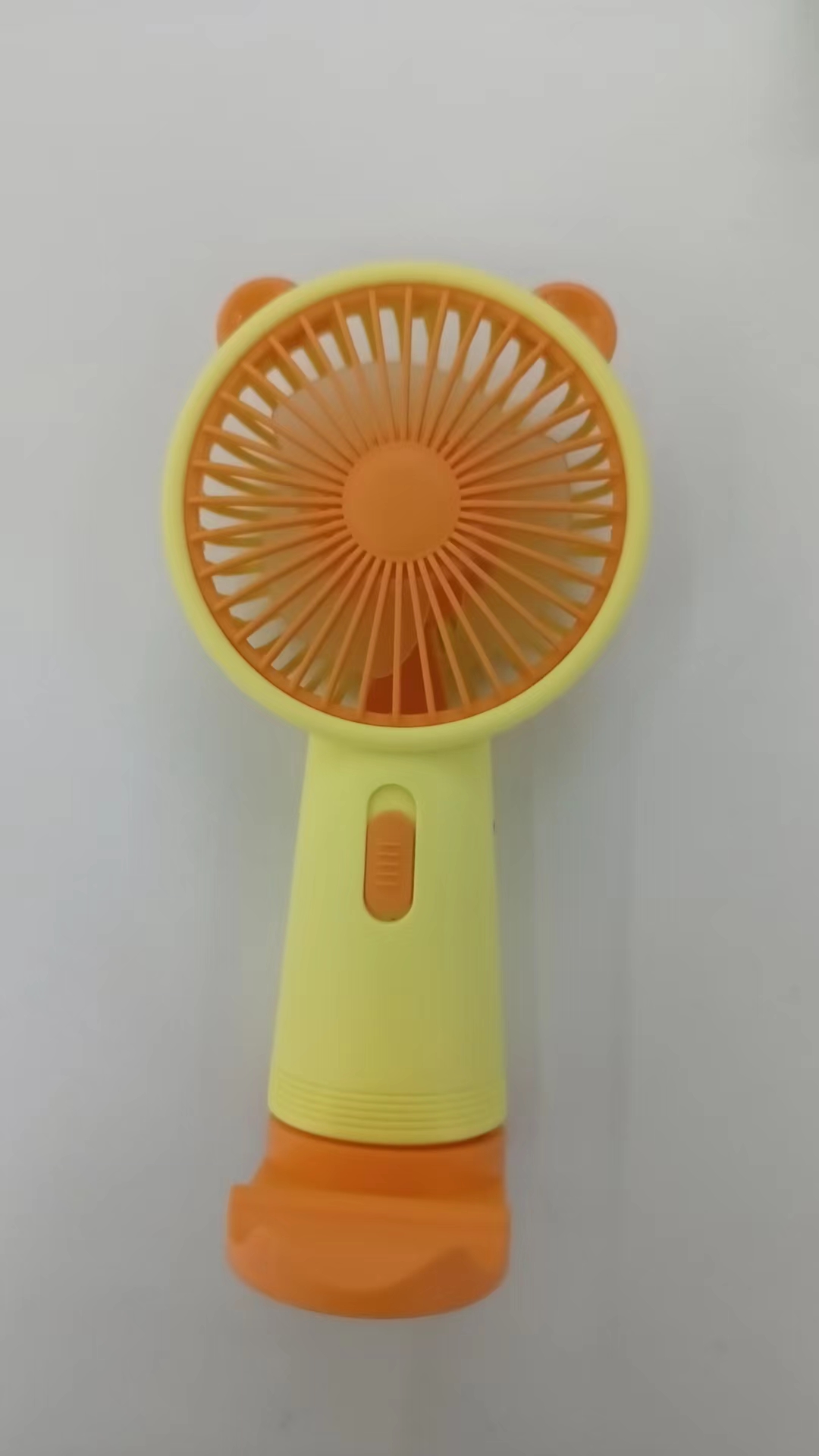 The Sq330 Charging Fan Comes In 4 Colors Application Scenario