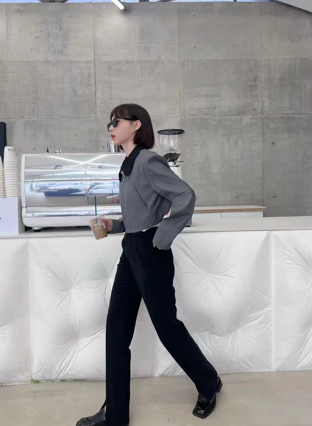 Spring And Autumn Sportswear New Fashionable Middle-Aged Women Spring Fashion Hoodie Middle-Aged And Elderly Foreign Leisure Suit 3