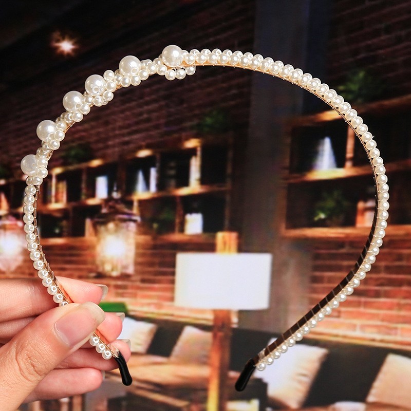 FLY1869 Korean version of the popular handcrafted hair accessory, simple and versatile, facial wash headband, bow pearl headband, wedding bridesmaid headwear Application Scenario