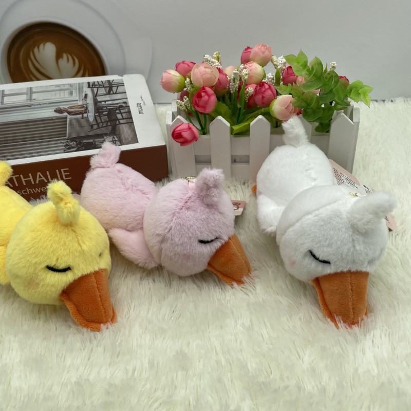 Scented duckling doll couple bag pendant Cute doll Car keychain pendant claw doll