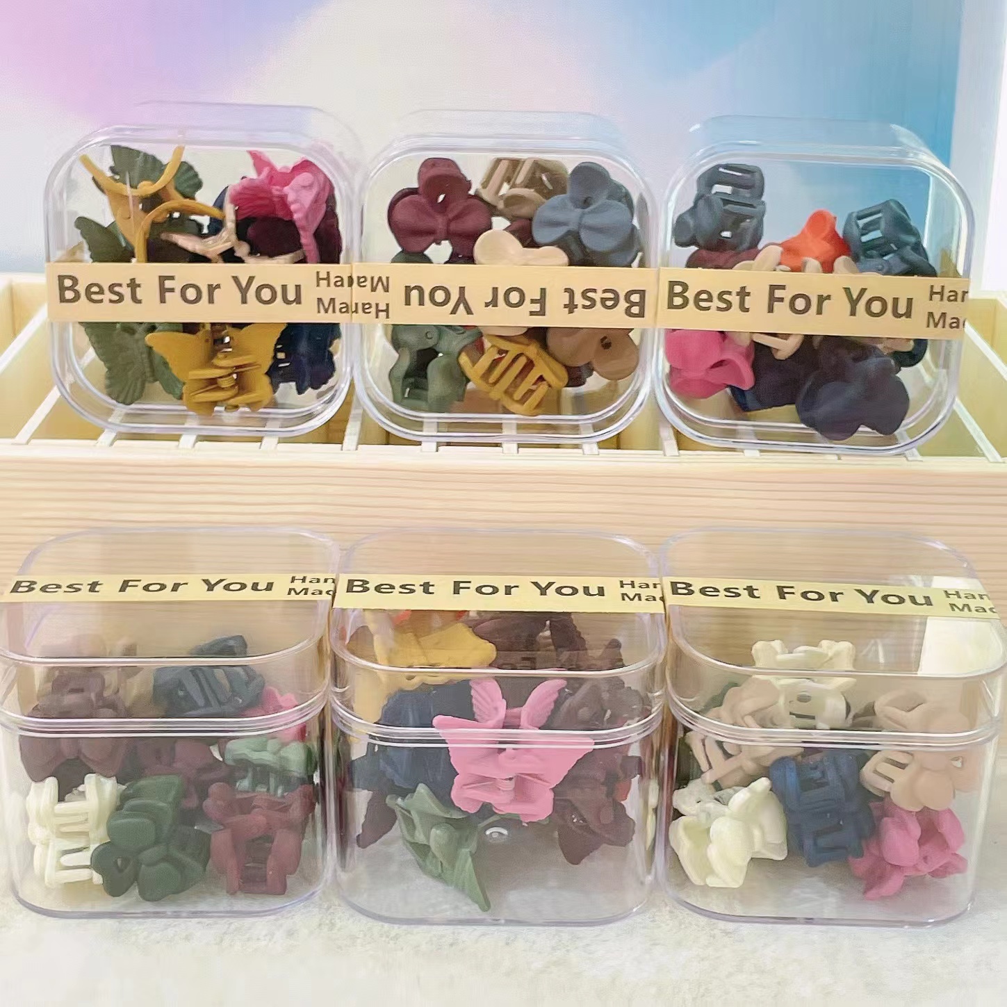 Classic Small Box 12 Claws With Coffee Color Shape Cute Rich Classic Durable Suitable For People Application Scenario