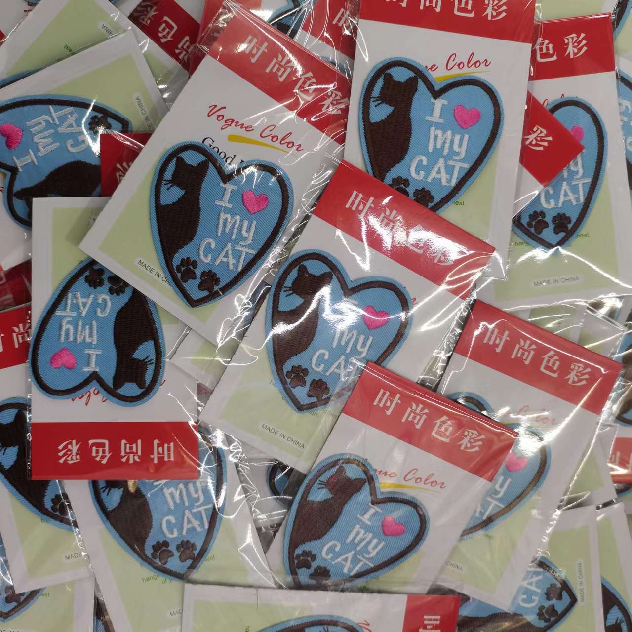 定制电脑绣花布贴补丁贴服饰服装破洞贴热熔胶布贴俢补电脑刺绣布贴服装辅料配件刺绣标商标绣花标装卡刺绣布贴