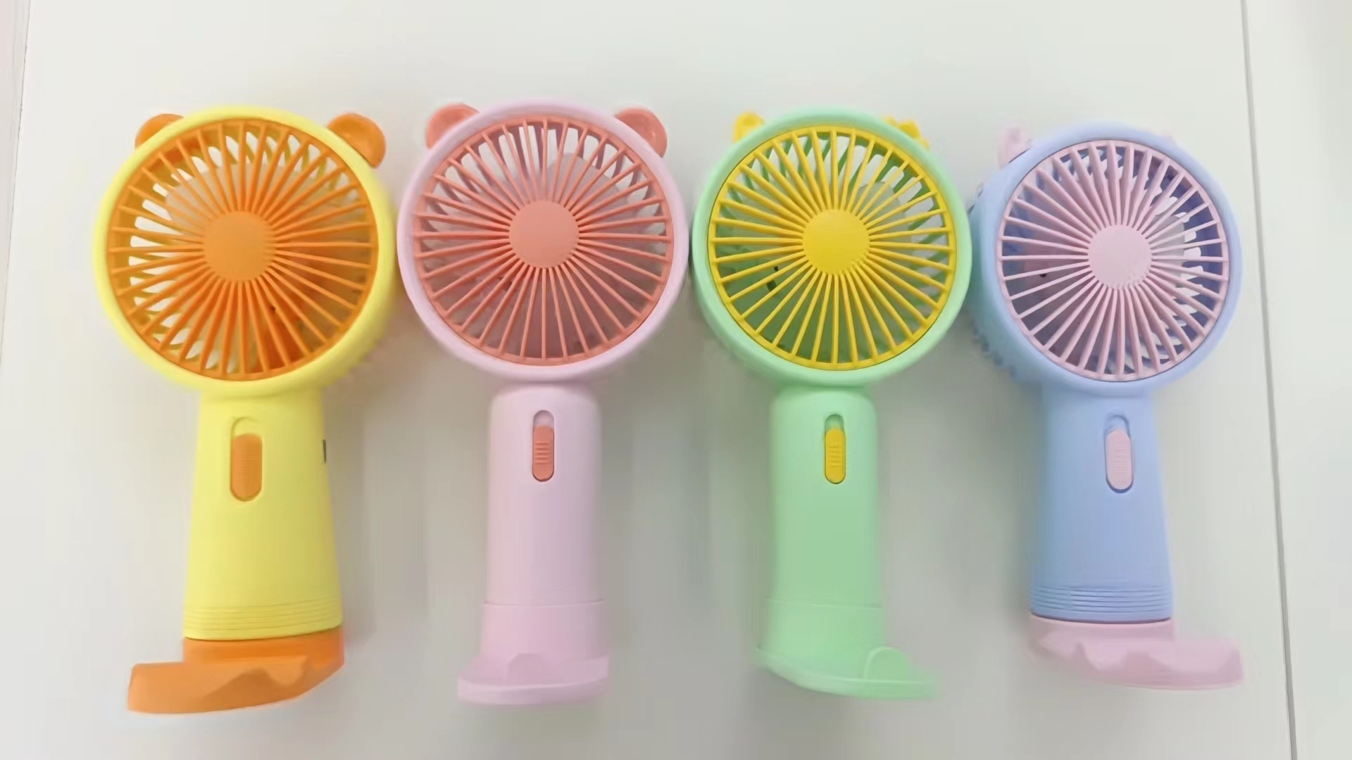 The Sq330 Charging Fan Comes In 4 Colors