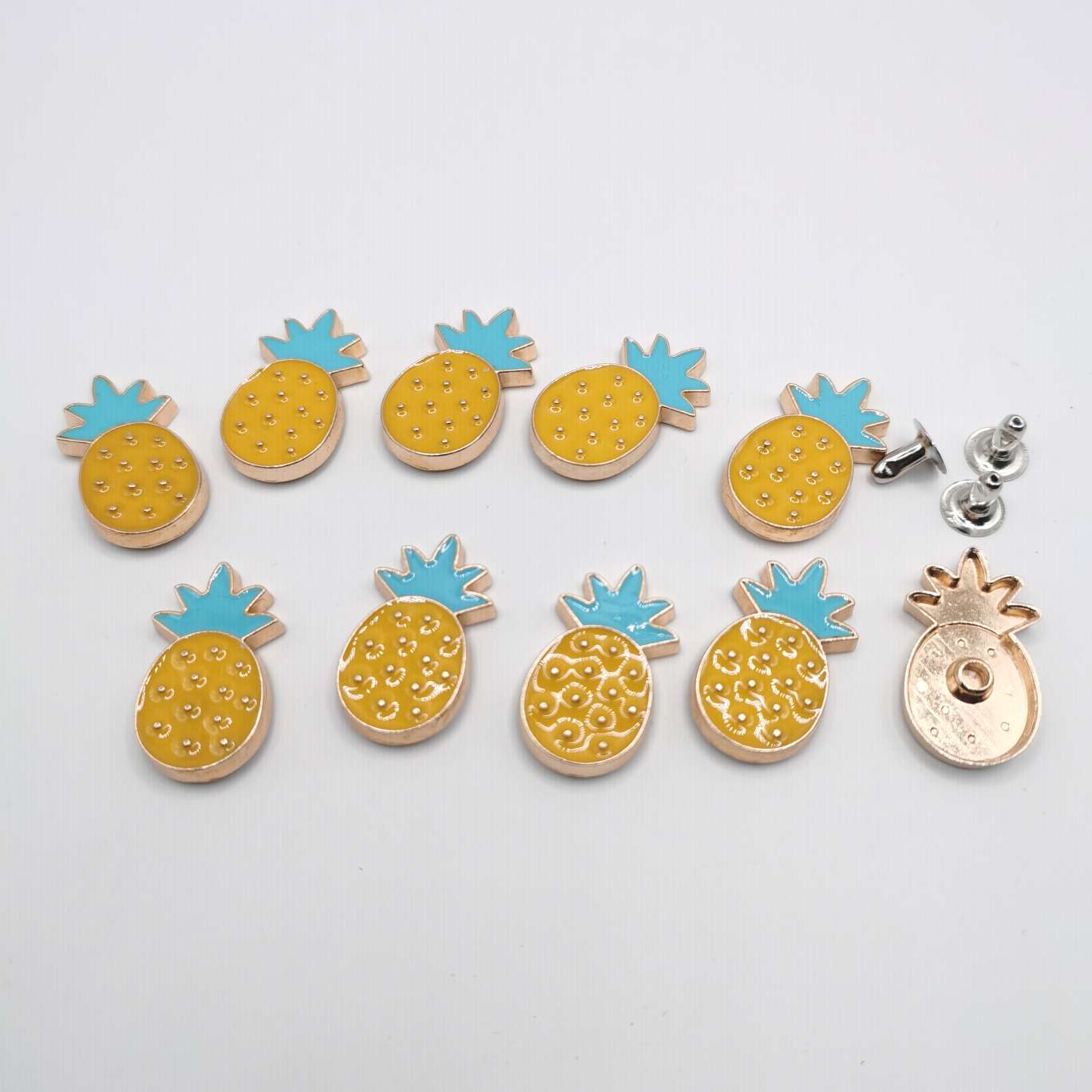 菠萝饰品配件辅料白底实物图