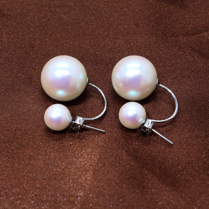 S925 Silver star pop style fashion personality earrings Korean version of hot selling imitation pearl silver earrings size beads before and after wearing ear studs thumbnail