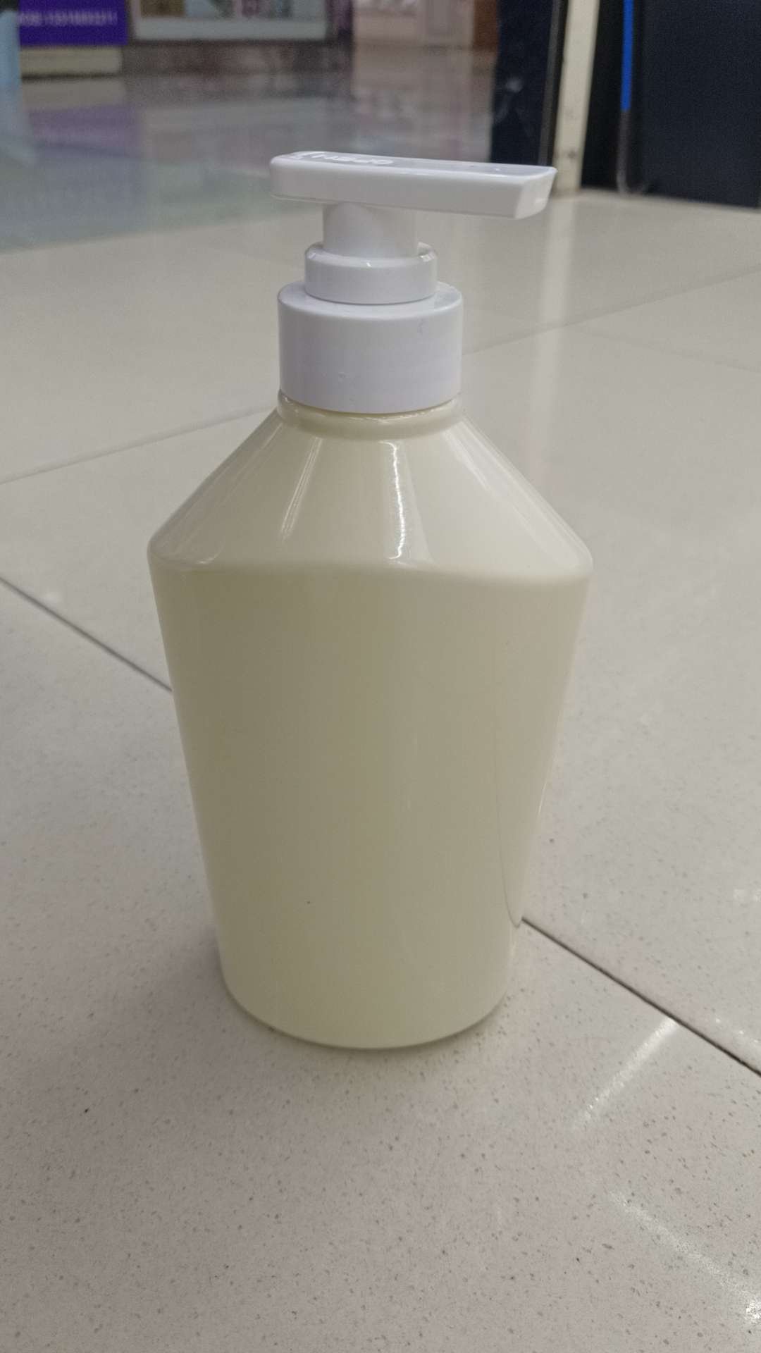 茶色的玻璃喷雾瓶45-100ml