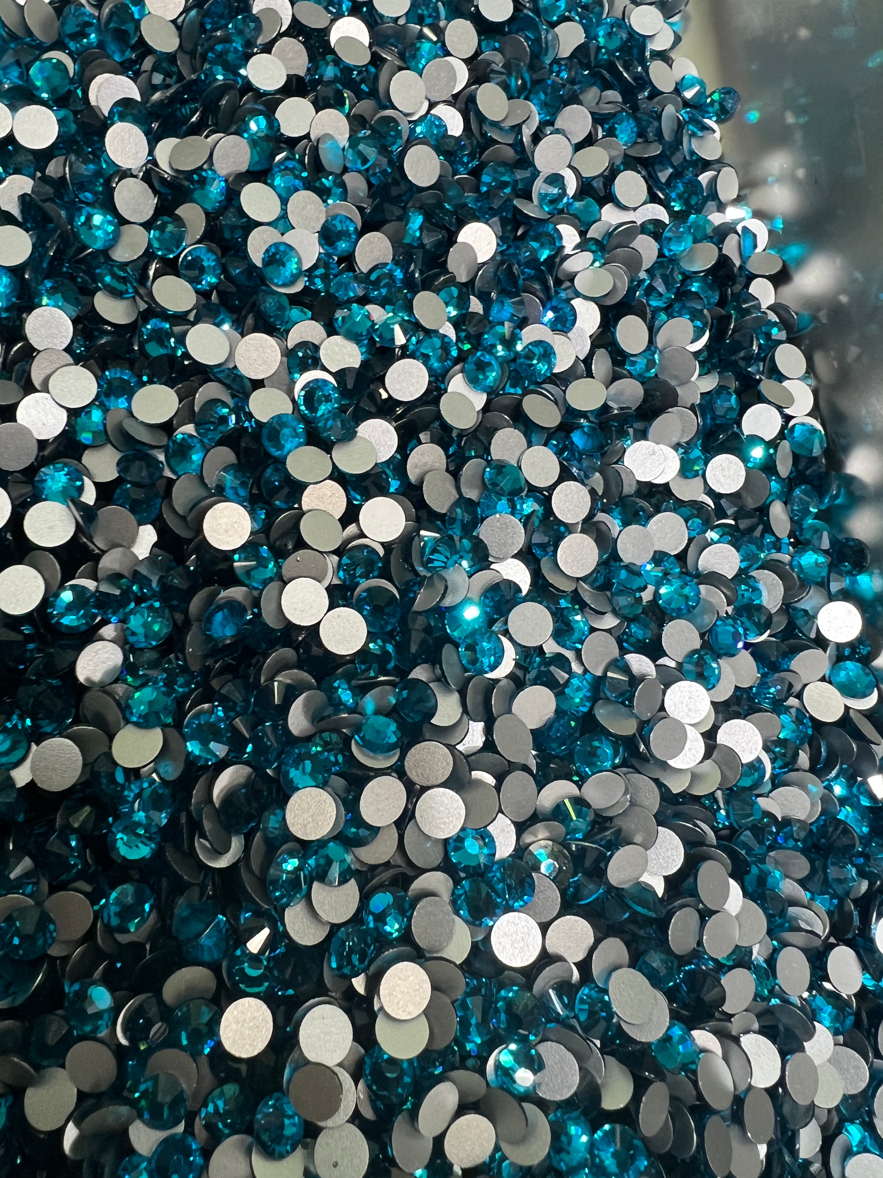 蓝色SS30烫钻服装辅料