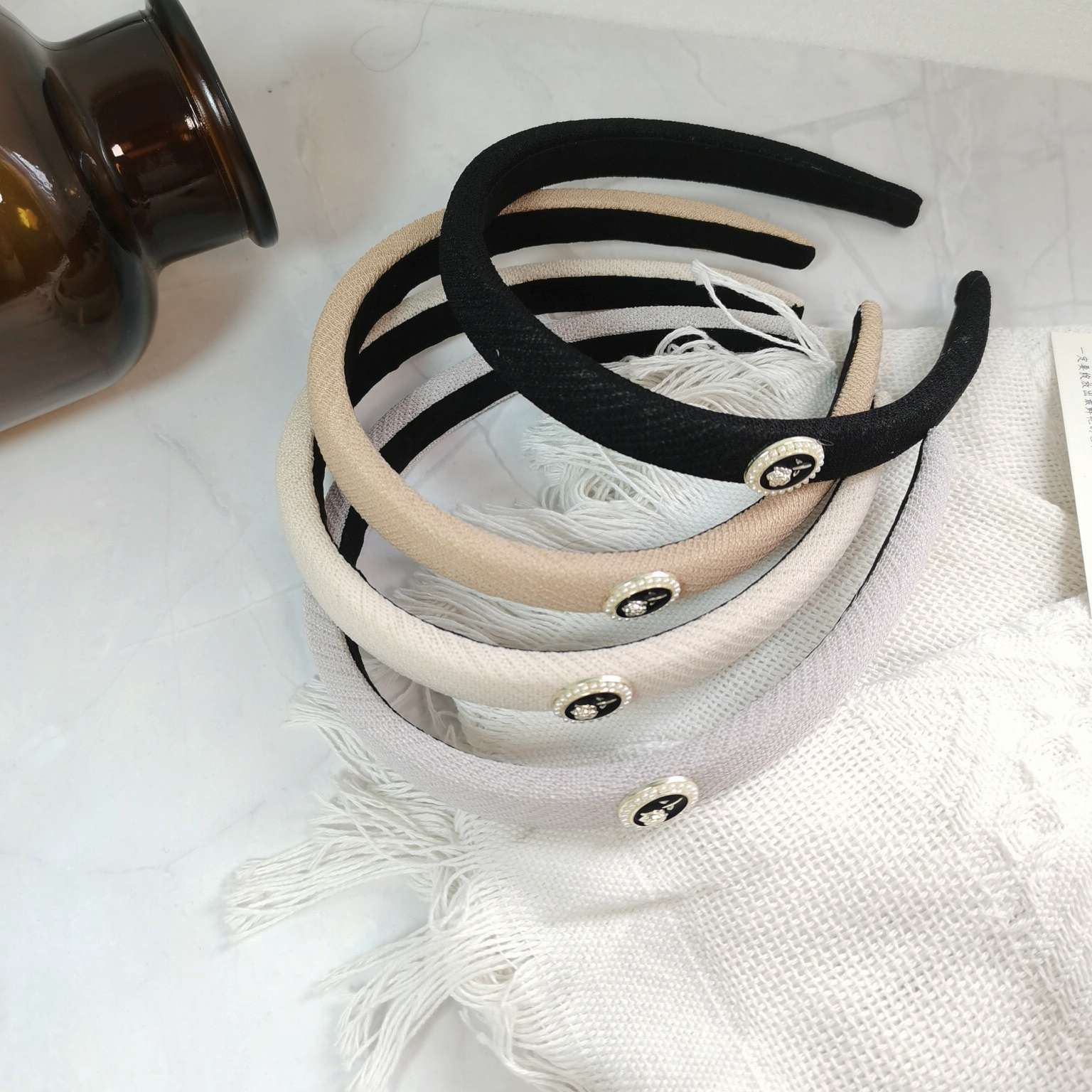 Sponge Pearl Wide Edge Headband Korean Version Of The New Increase Cranial Top Headband High-Grade Sense Fashion Headband Application Scenario