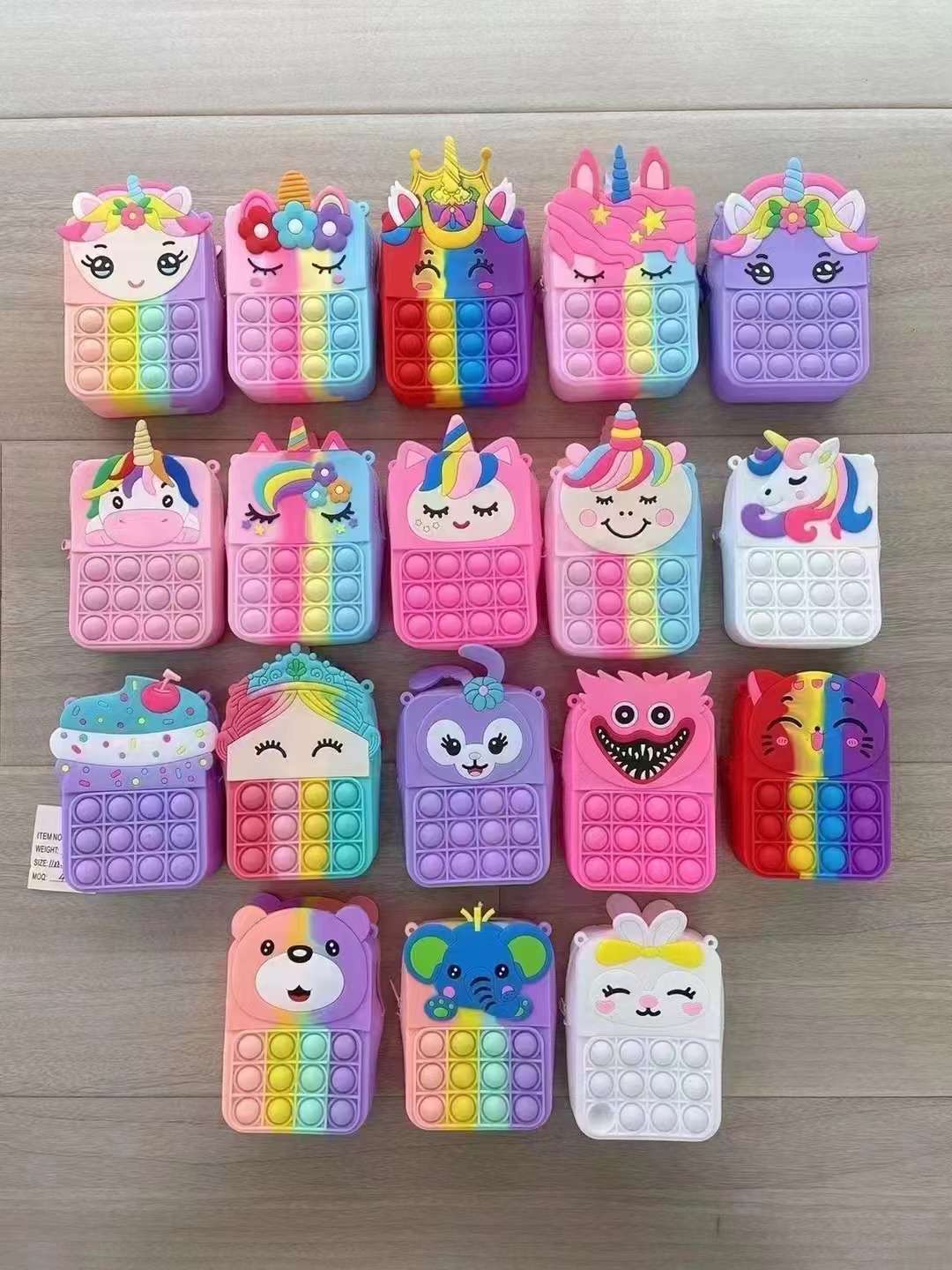 益 智 塑 料 玩具 发光 地摊 玩具  创意 新 款儿 童 玩具