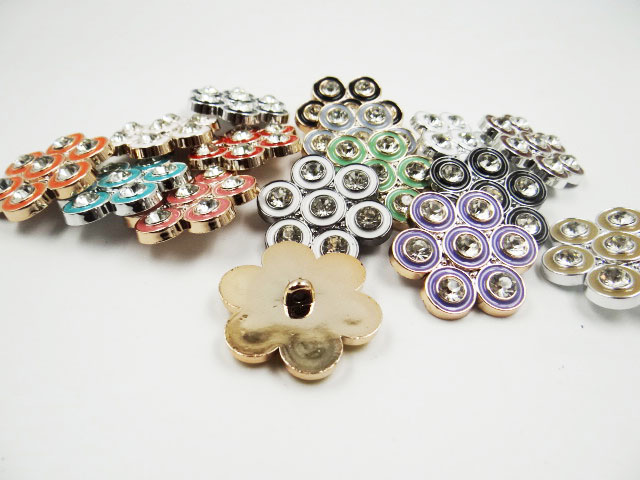 Fashionable, novel, trendy and versatile clothing accessories: overcoats, windbreakers, sweaters, tops, buttons, curtains, decorations, high-end accessories pic 2