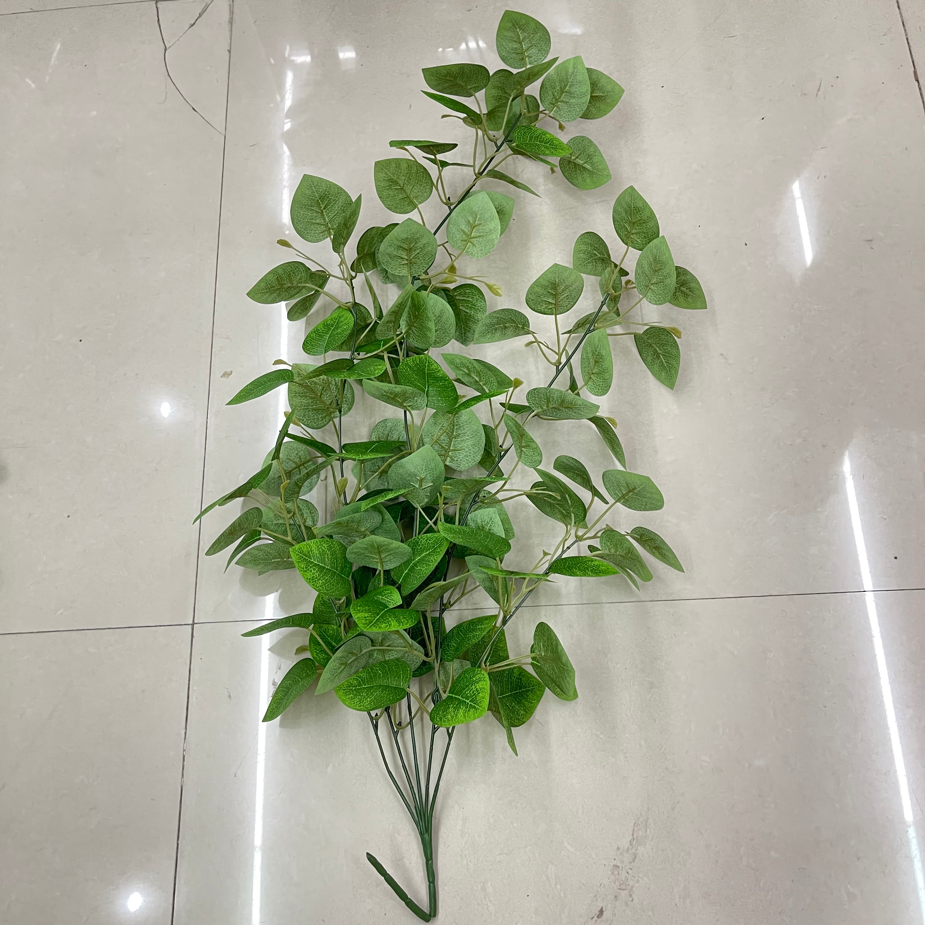 Red fruit 7 with iron wire 244567 details Picture