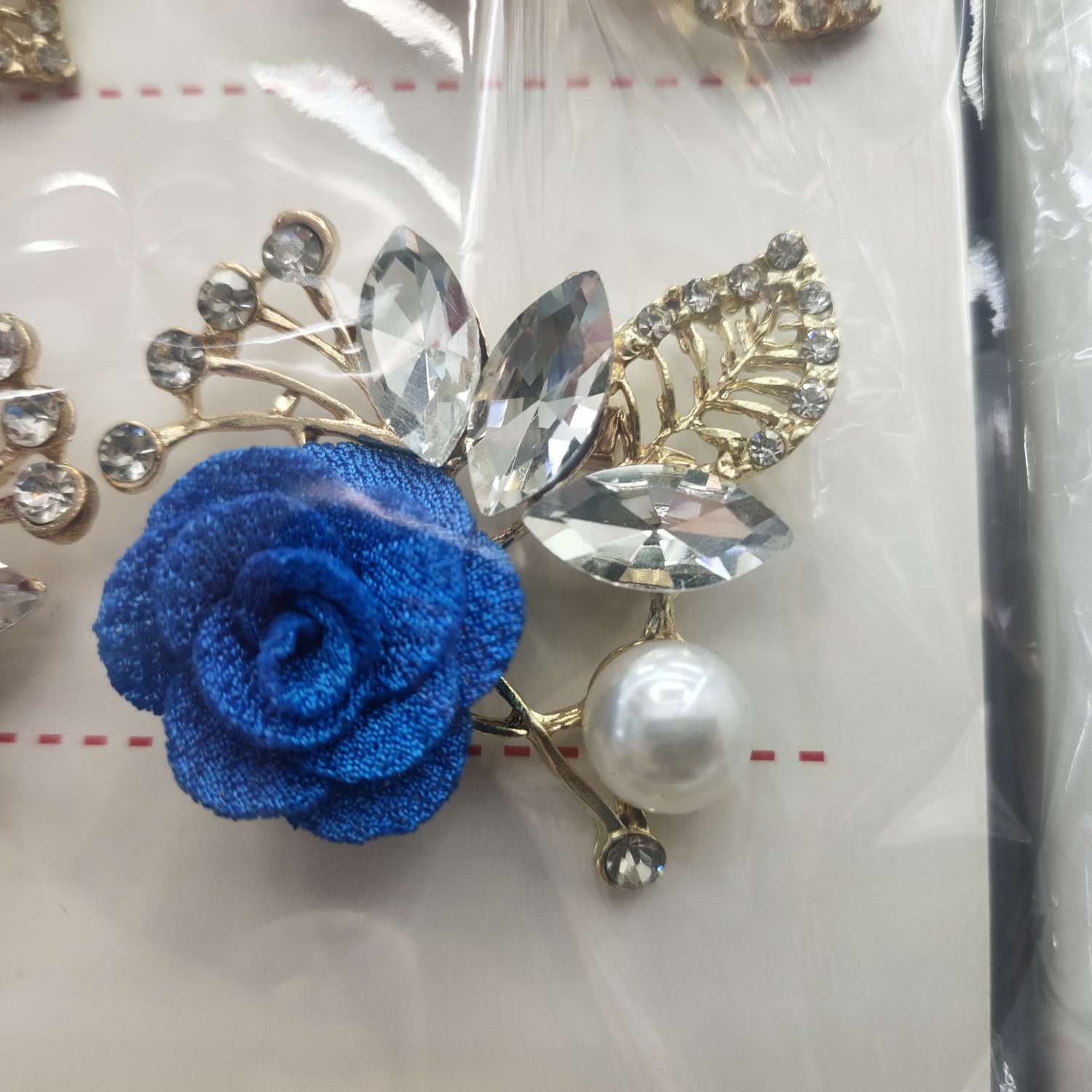 Brooch Flowers Lake Blue, Bright Red, White