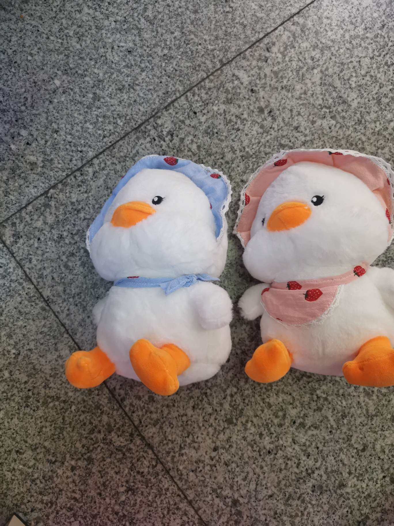Dolls, children's toys, cute throw pillows, gifts in various sizes to choose from details Picture