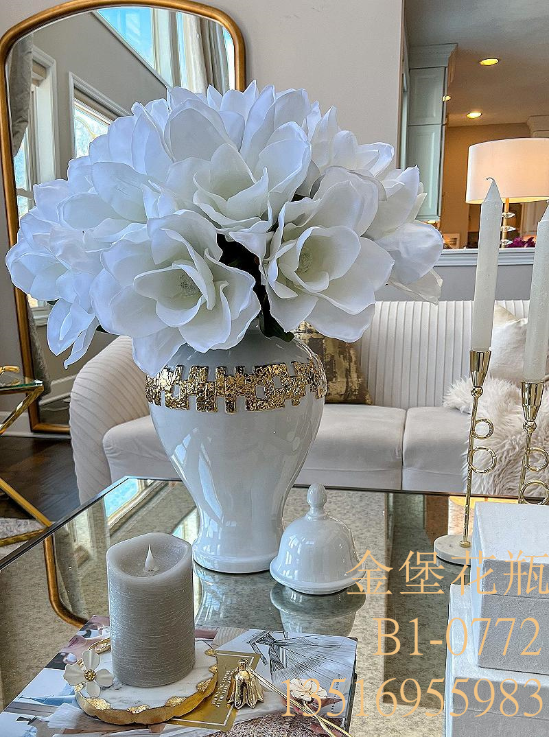 Ceramic electroplated gold fringe General jar home decoration General bottle crafts decoration soft entryway decoration vase Golden Castle vase full figure