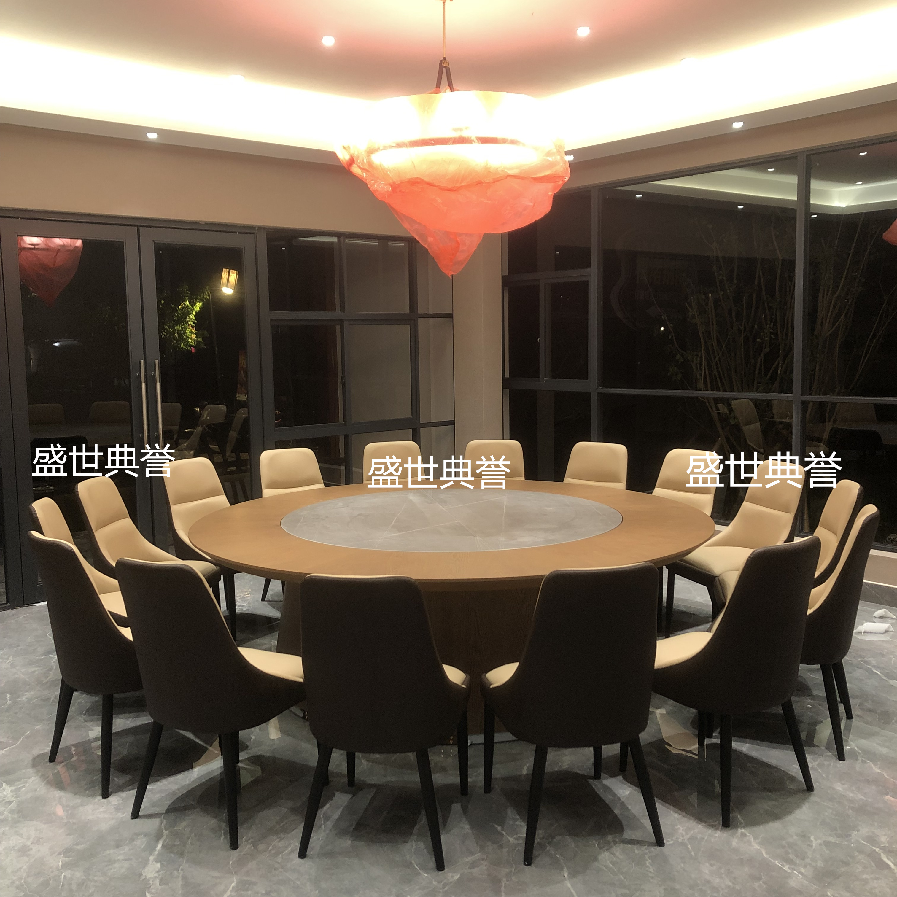 Modern light luxury dining chairs for high-end clubs in Jiaxing, hotel private room furniture, seafood restaurant booth chairs, and metal dining chairs